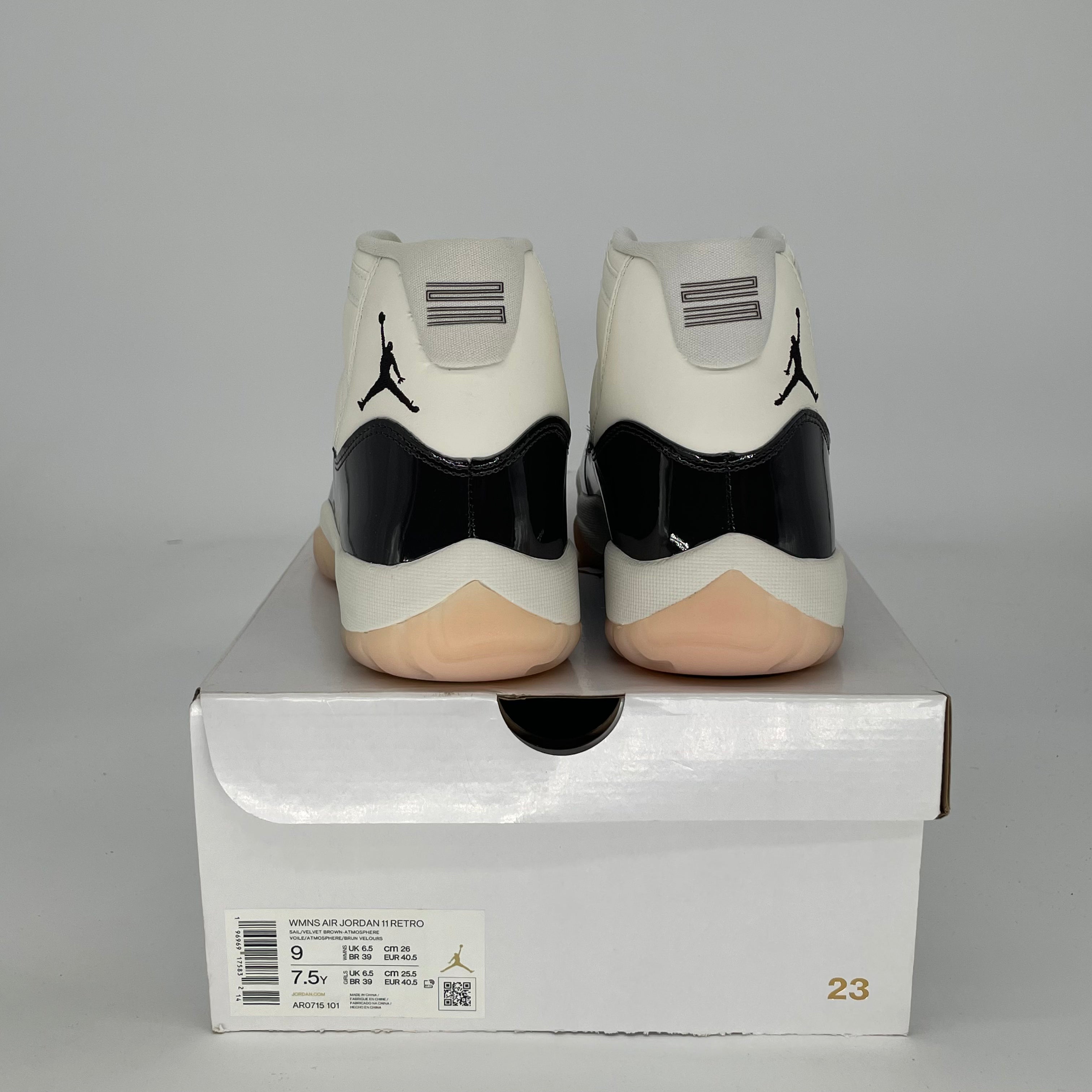 AIR JORDAN 11 NEAPOLITAN W AR0715-101 SIZE 7.5/9W