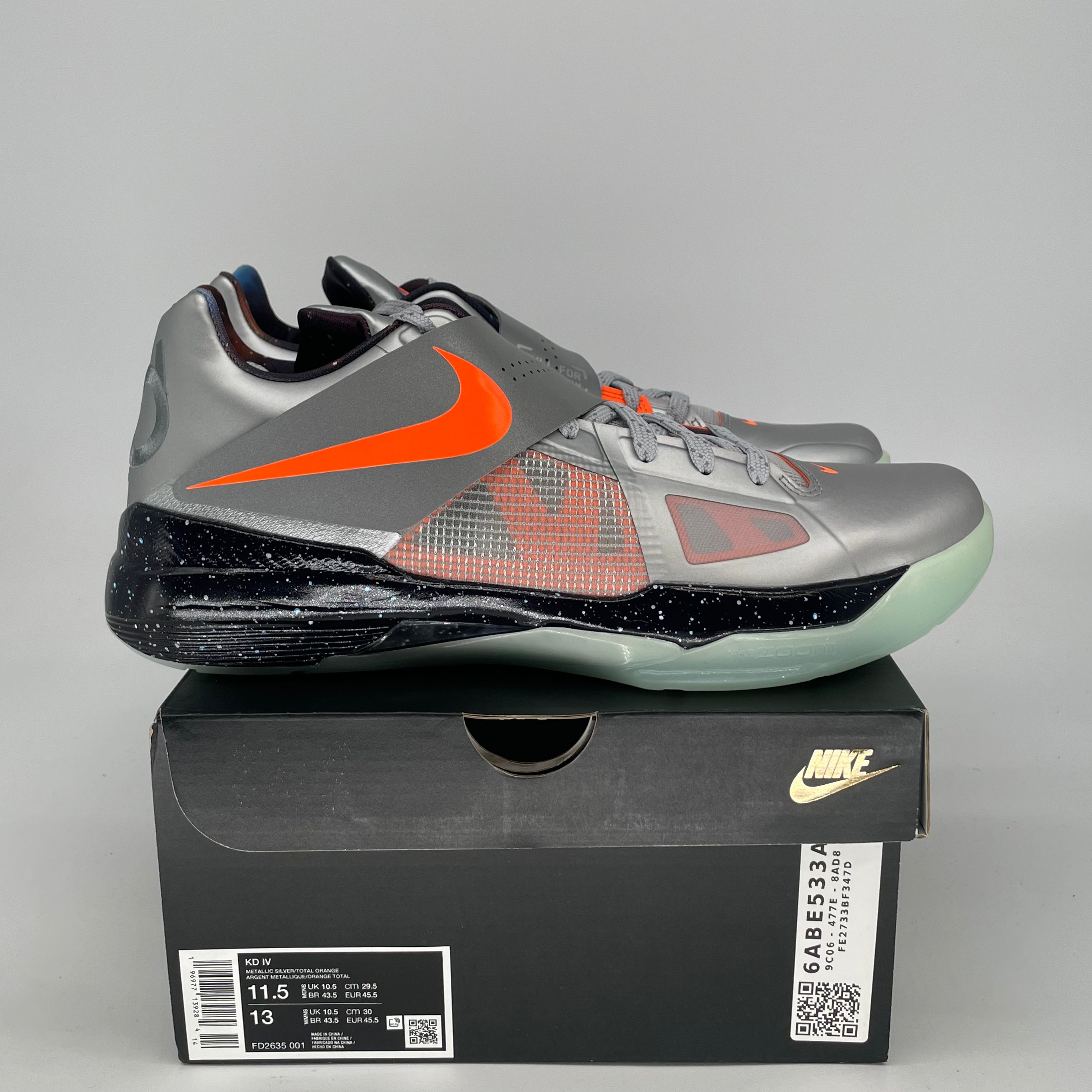 NIKE KD 4 GALAXY FD2635-001 SIZE 11.5/13W