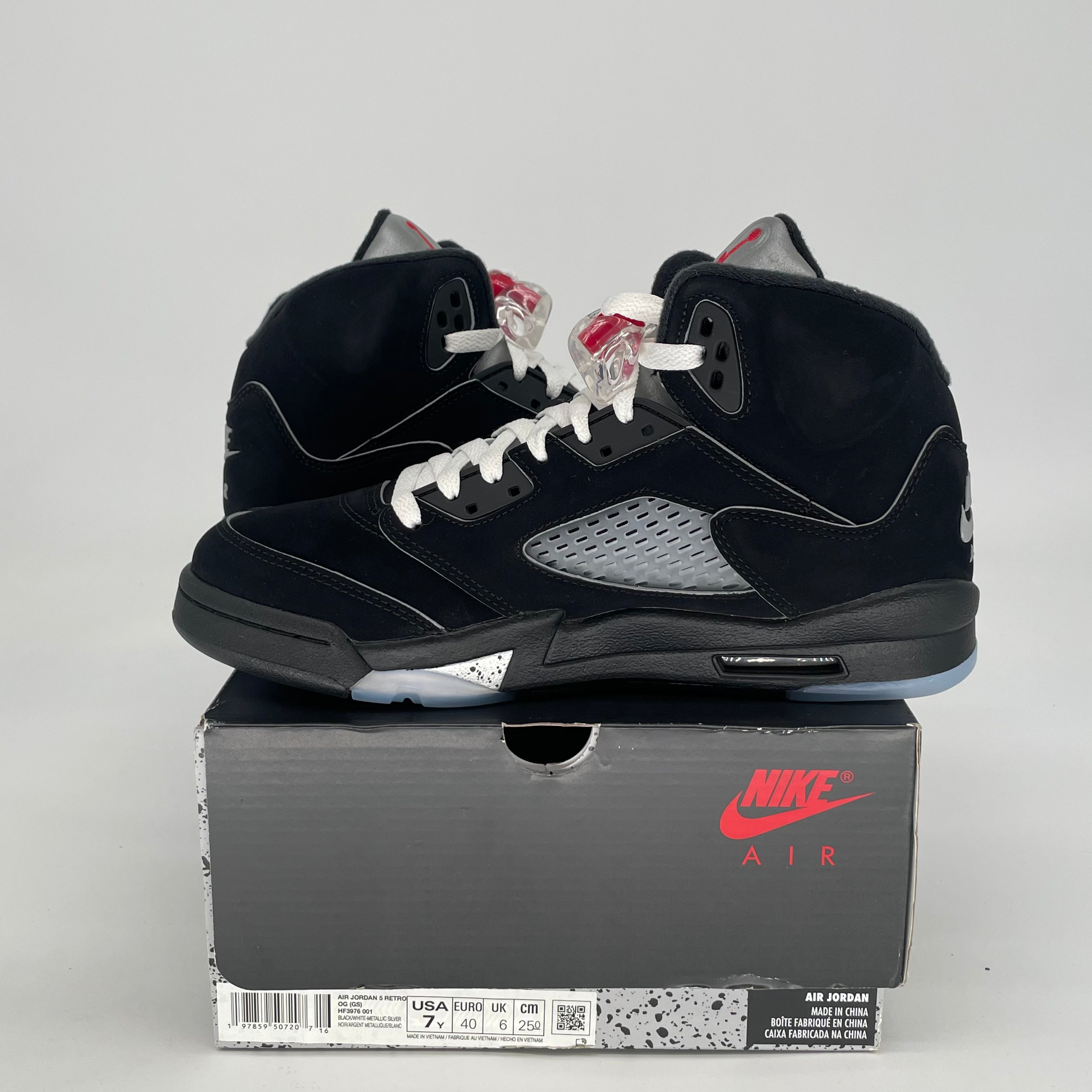 AIR JORDAN 5 BLACK METALLIC REIMAGINED HF3976-001 SIZE 7/8.5W