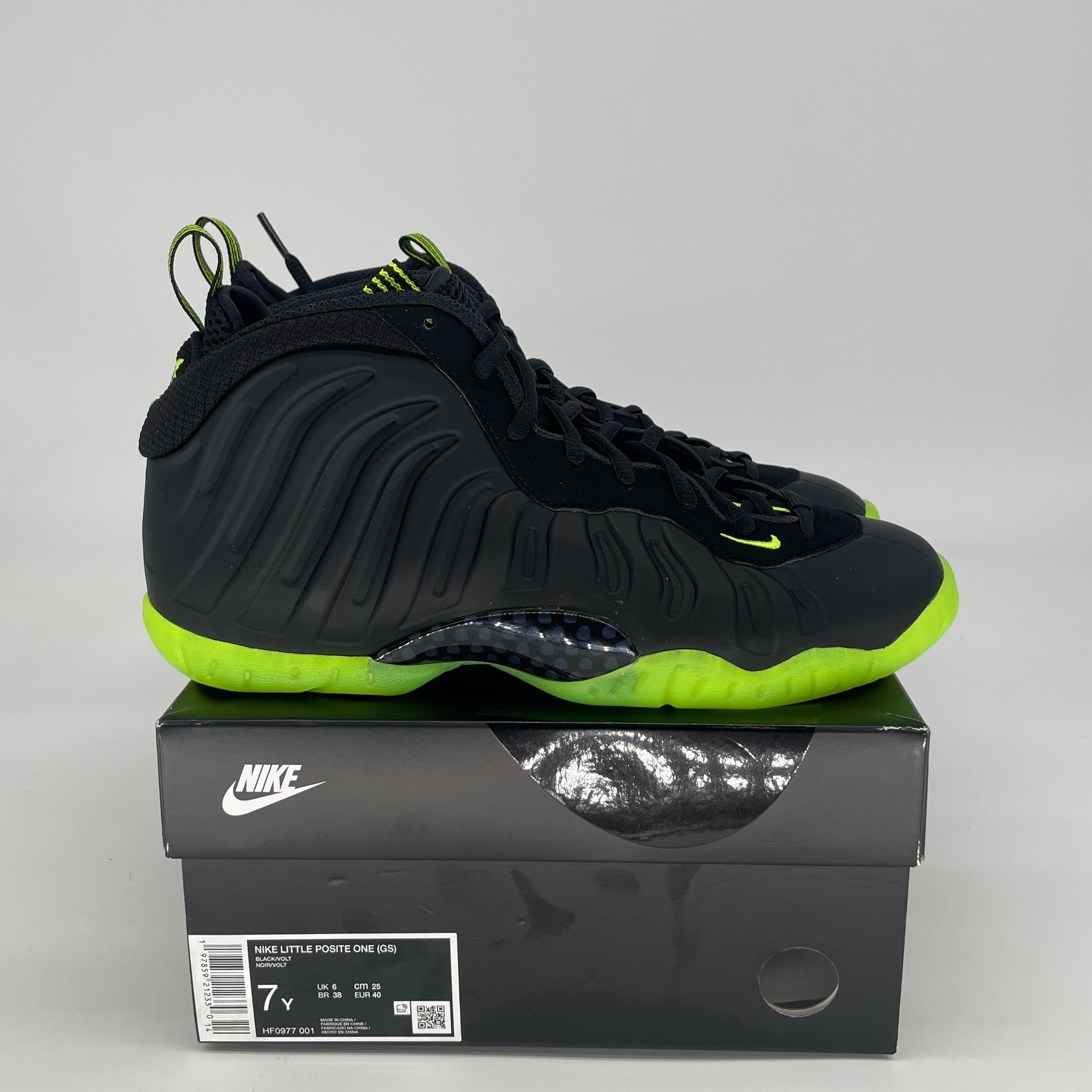 NIKE LITTLE POSITE ONE BLACK VOLT HF0977-001 SIZE 7/8.5W