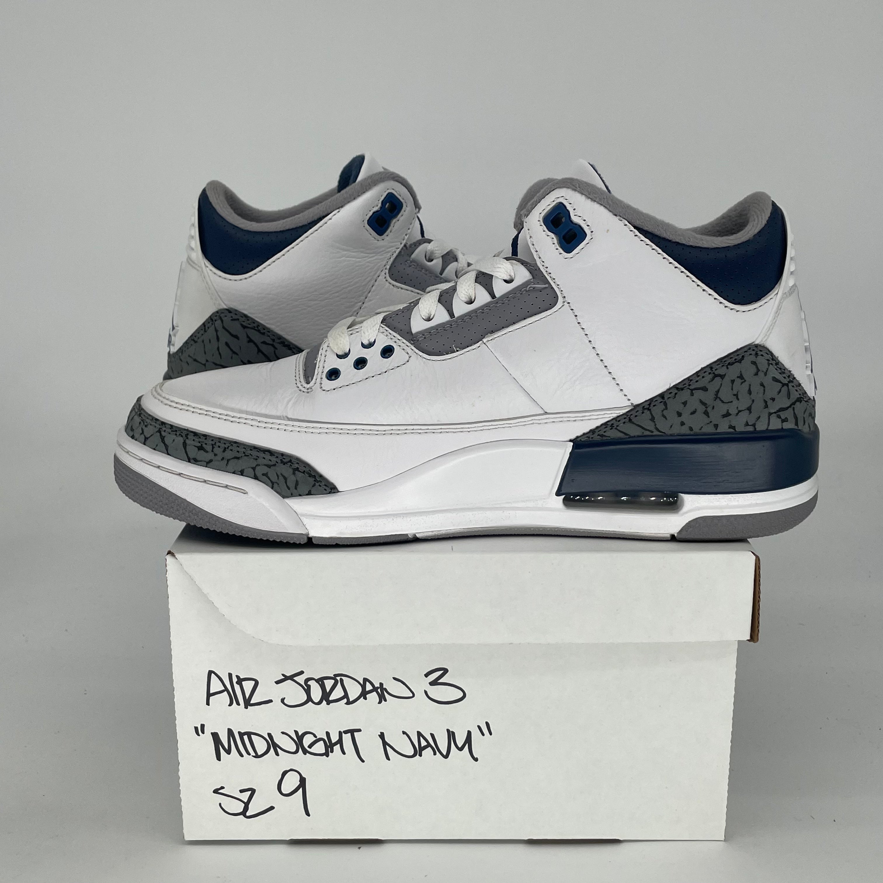 AIR JORDAN 3 MIDNIGHT NAVY CT8532-140 SIZE 9/10.5W