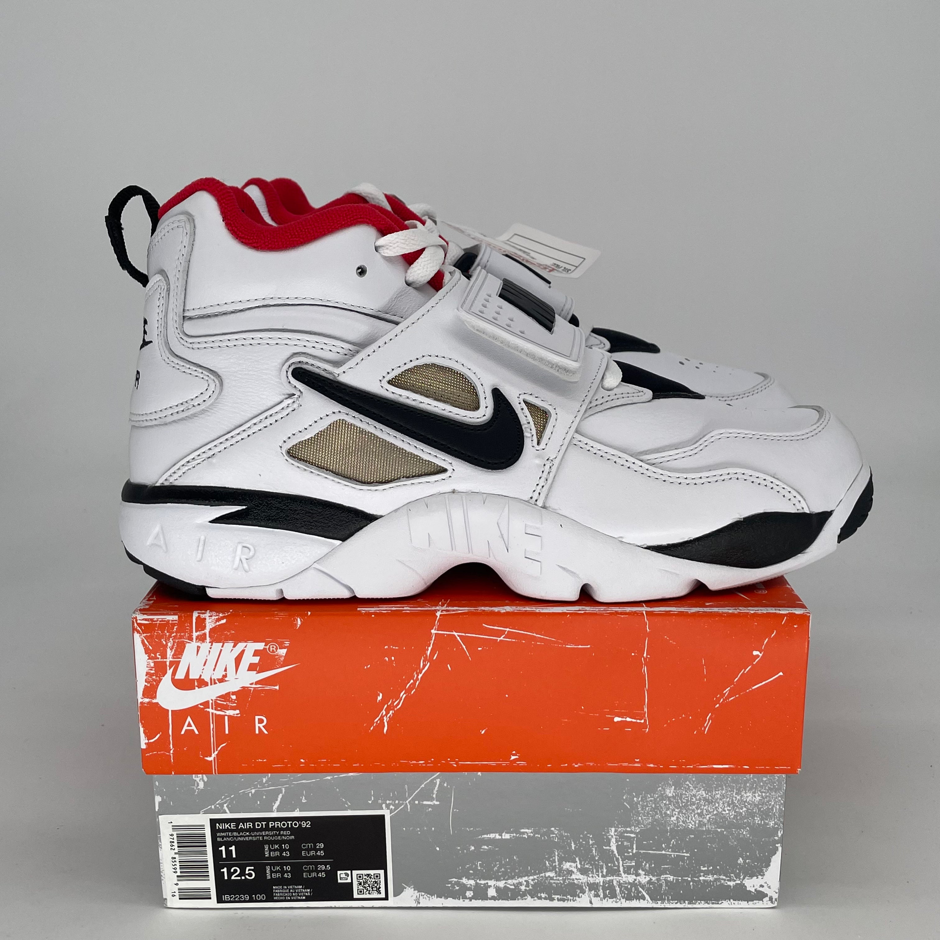 NIKE AIR DIAMOND TURF PROTO 92 ATLANTA FALCONS IB2239-100 SIZE 11/12.5W