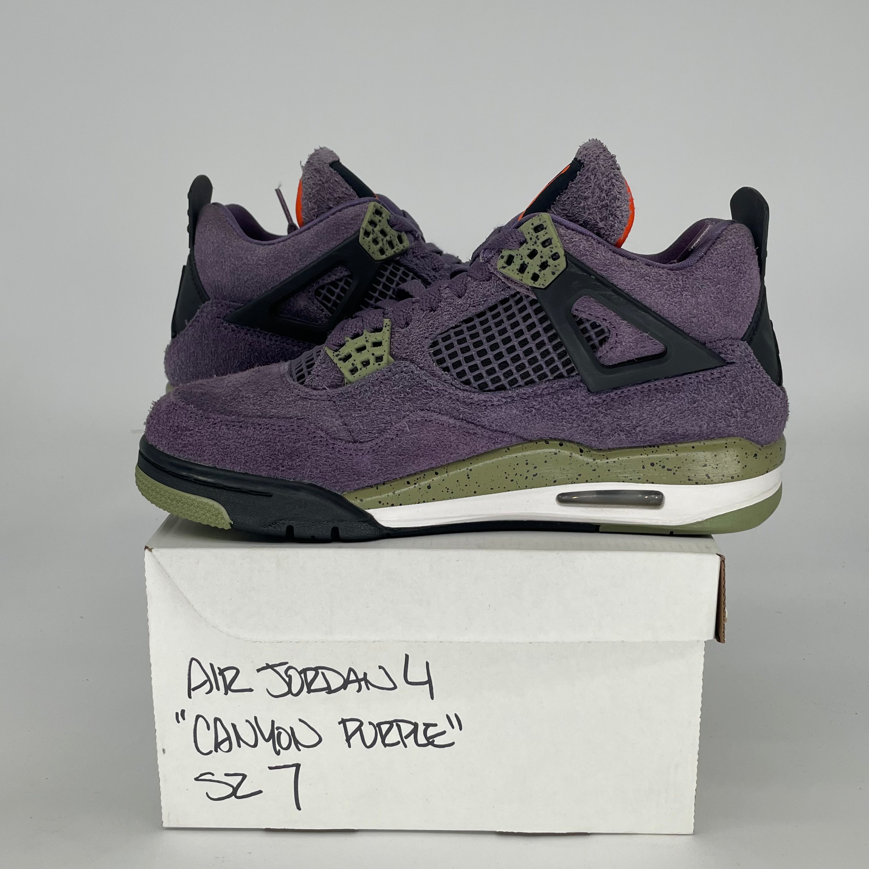 AIR JORDAN 4 CANYON PURPLE W AQ9129-500 SIZE 7/8.5W