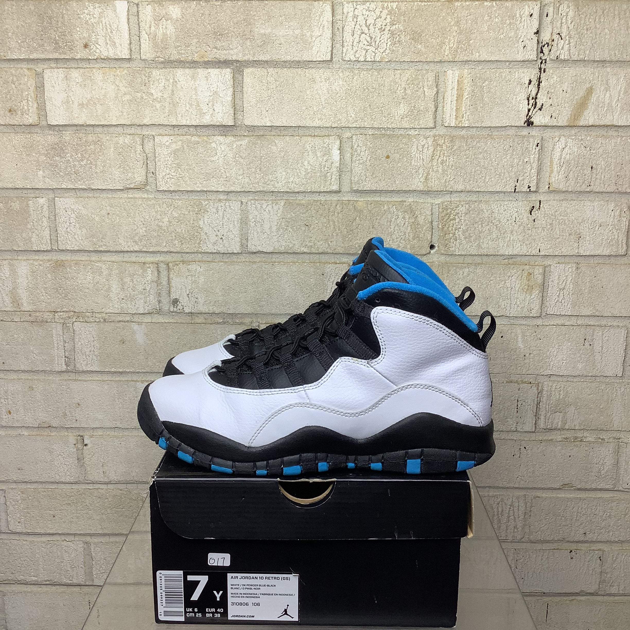 AIR JORDAN 10 POWDER BLUE SIZE 7Y 310806-106