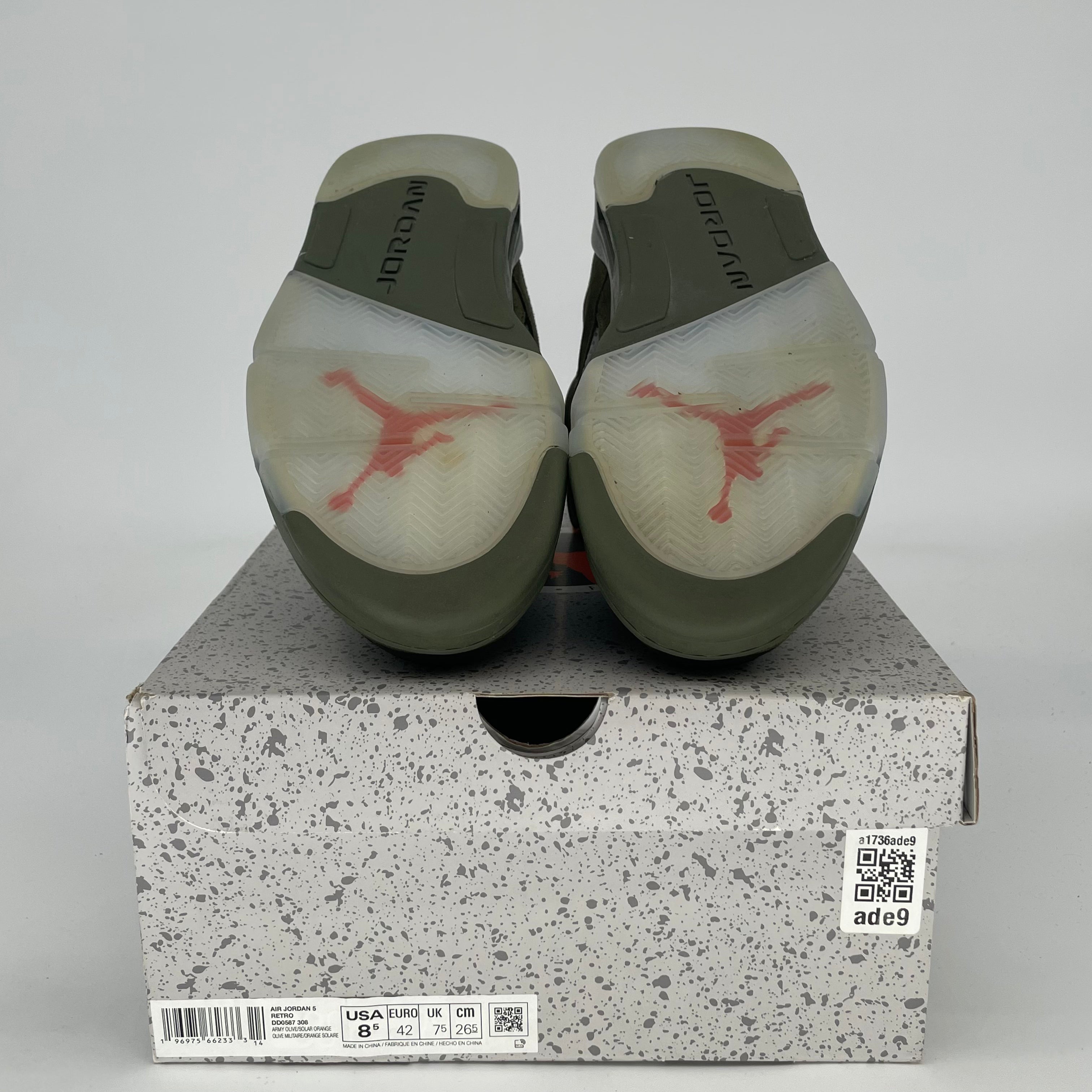 AIR JORDAN 5 OLIVE DD0587-308 SIZE 8.5/10W