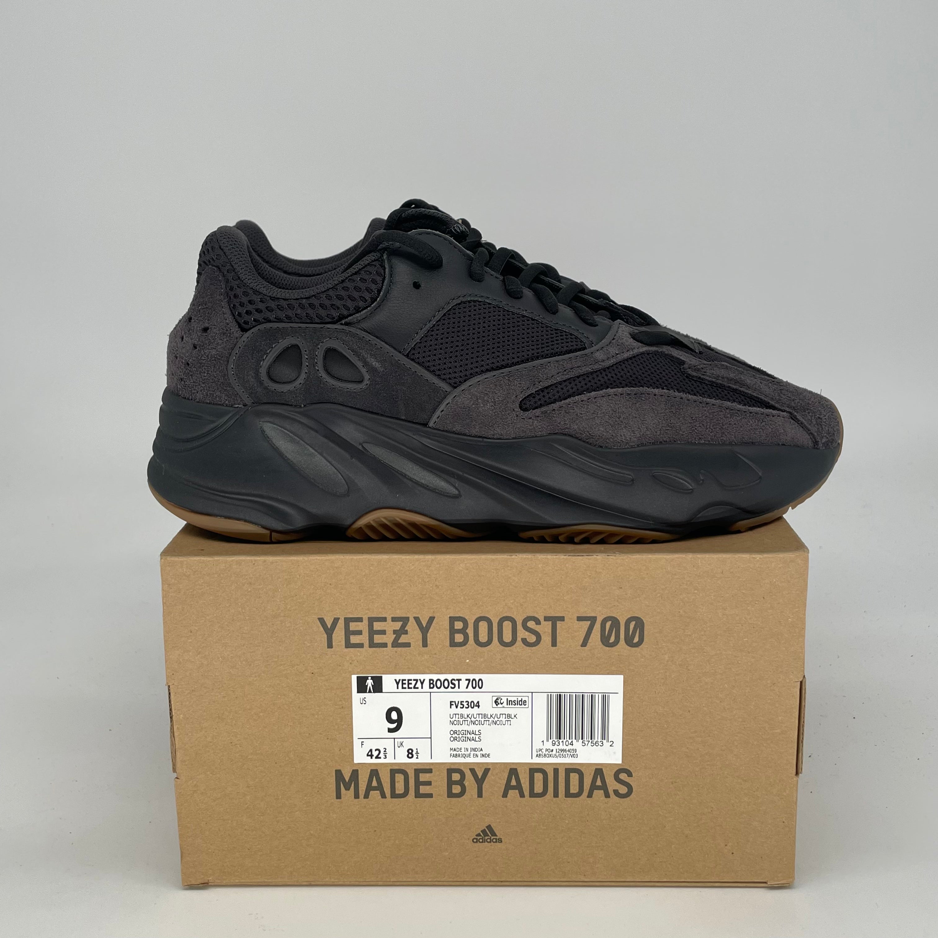 ADIDAS YEEZY 700 UTILITY BLACK FV5304 SIZE 9/10.5W
