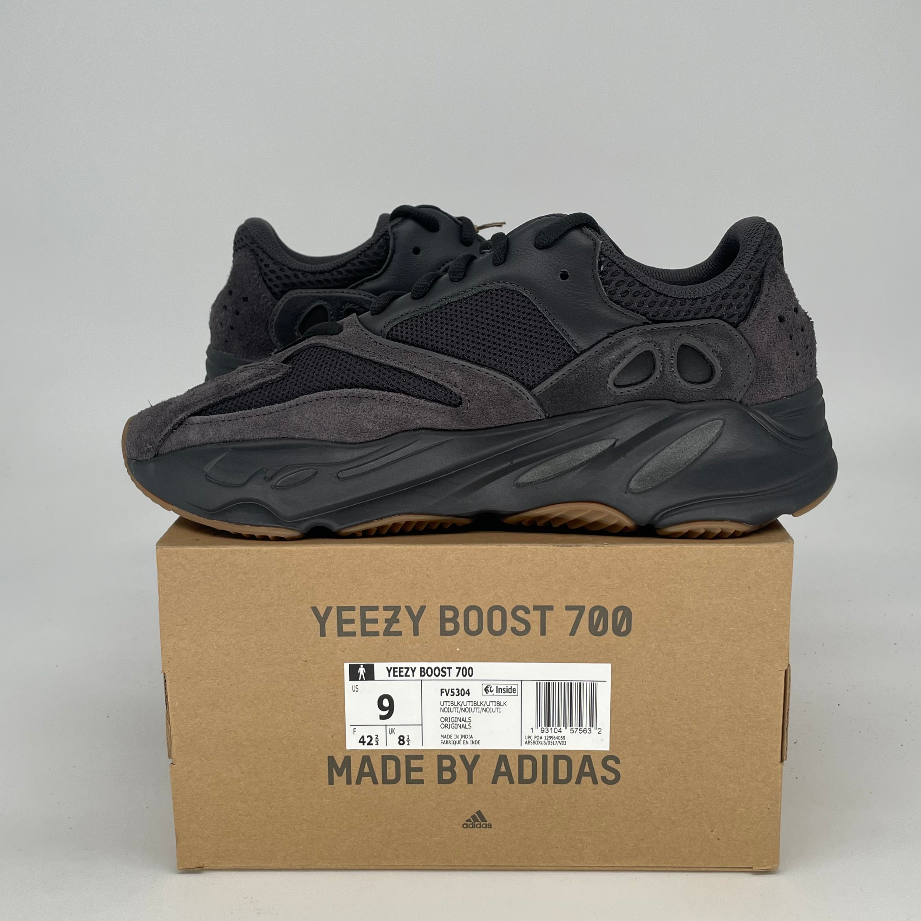 ADIDAS YEEZY 700 UTILITY BLACK FV5304 SIZE 9/10.5W