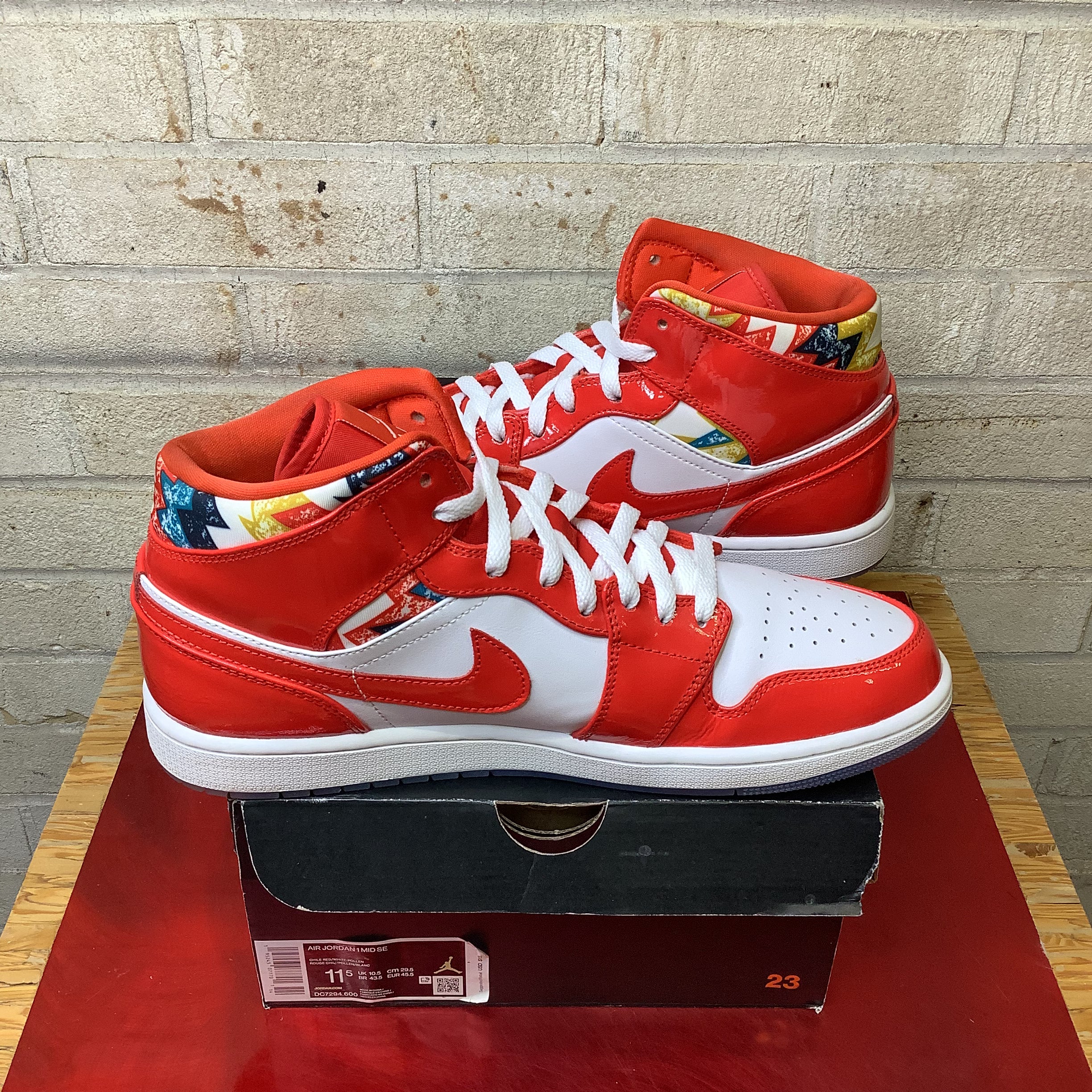 AIR JORDAN 1 MID BARCELONA SWEATER RED SIZE 11.5 DC7294-600