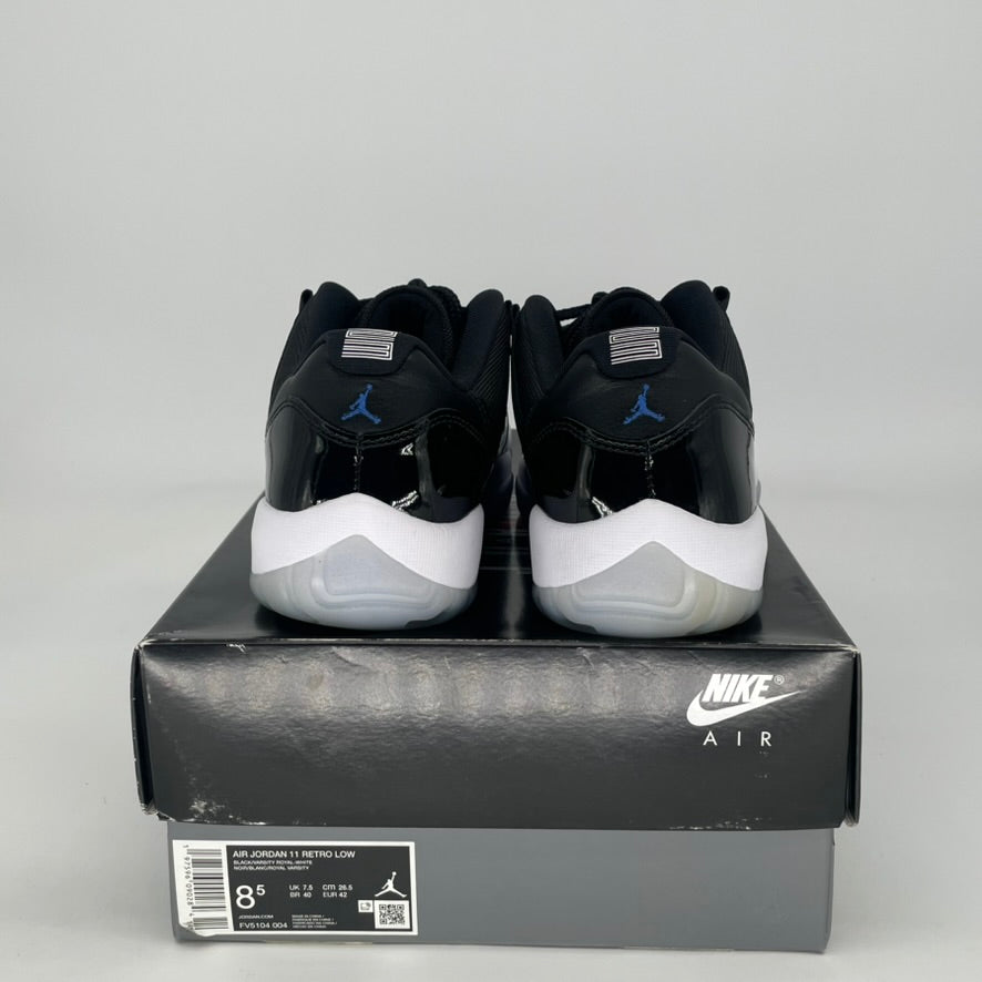 AIR JORDAN 11 LOW SPACE JAM FV5104-004 SIZE 8.5/10W