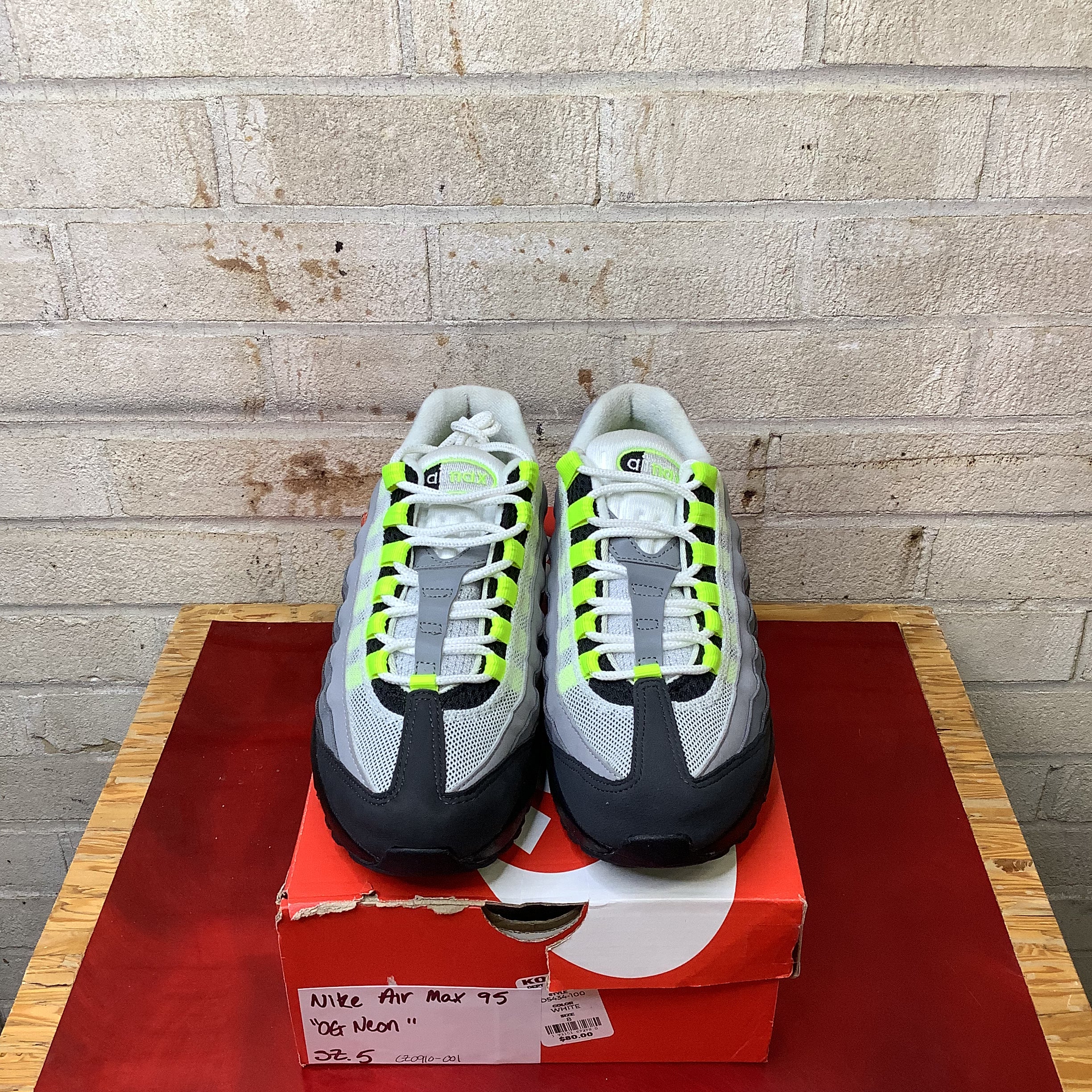 NIKE AIR MAX 95 OG NEON SIZE 5Y CZ0910-001