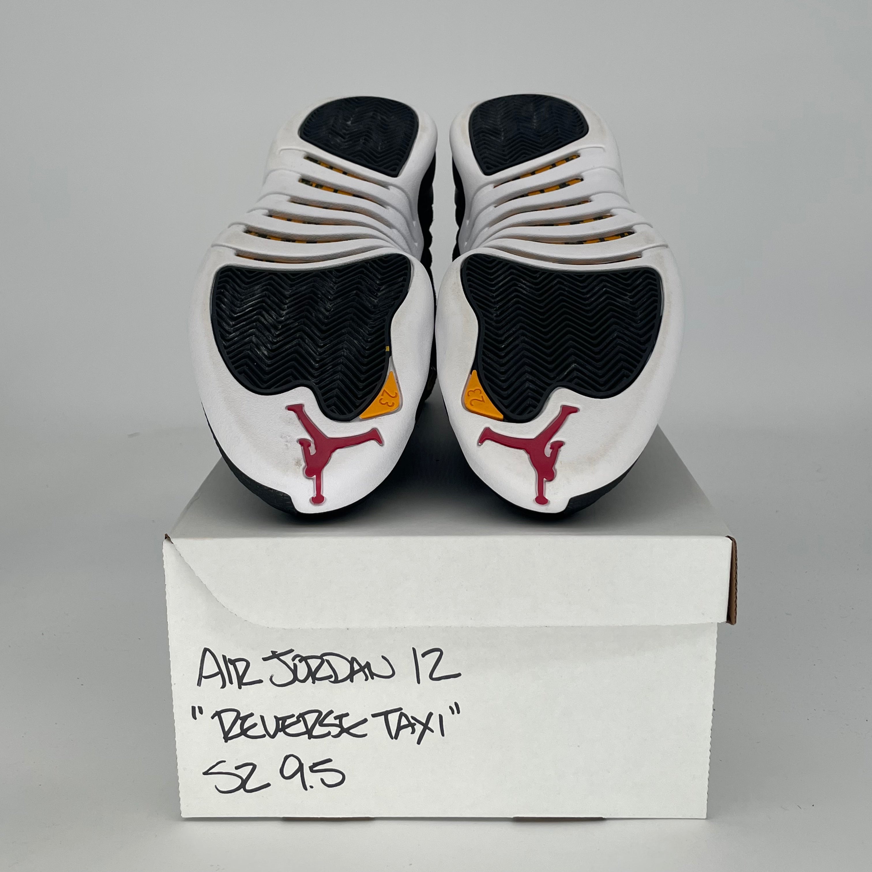 AIR JORDAN 12 REVERSE TAXI 130690-017 SIZE 9.5/11W