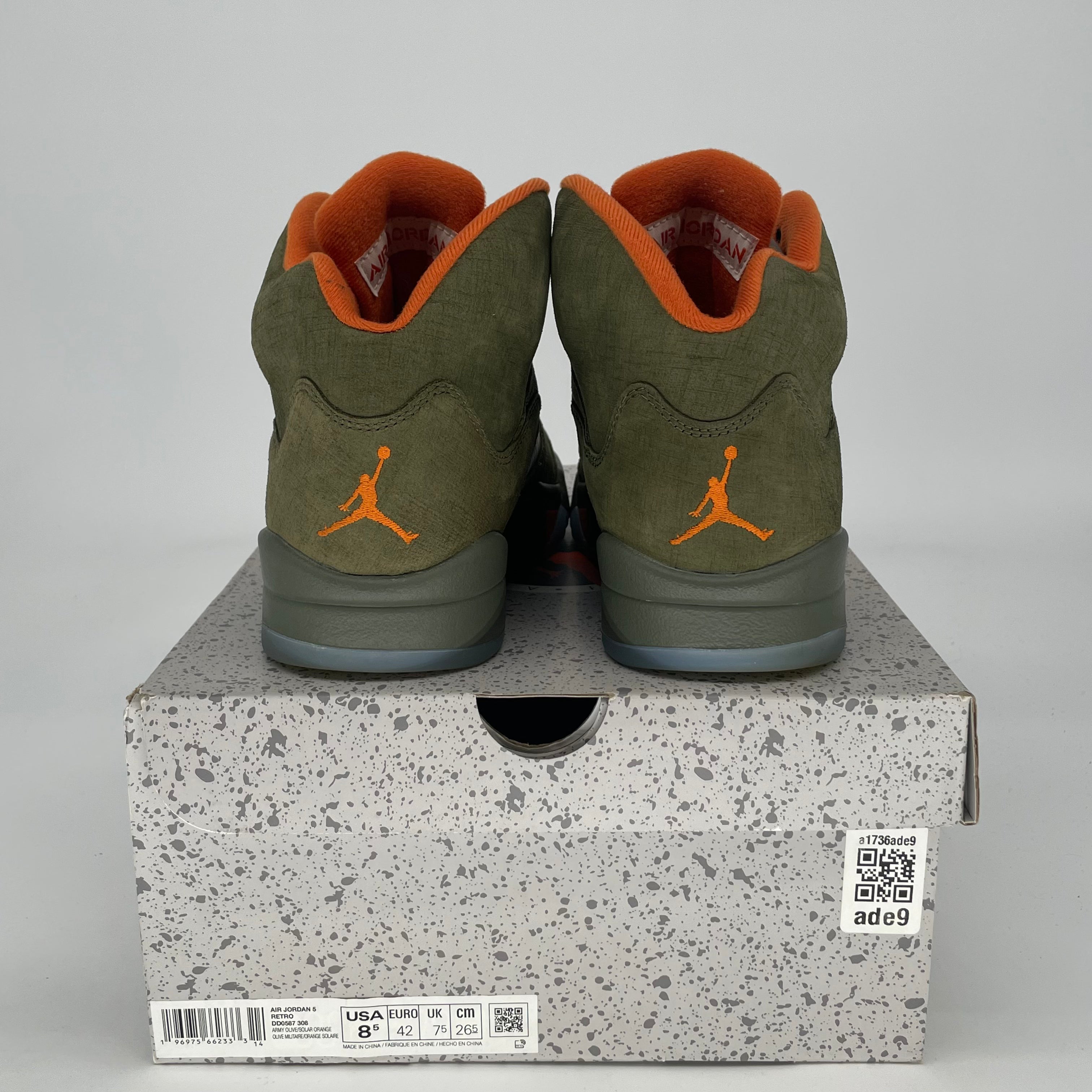 AIR JORDAN 5 OLIVE DD0587-308 SIZE 8.5/10W