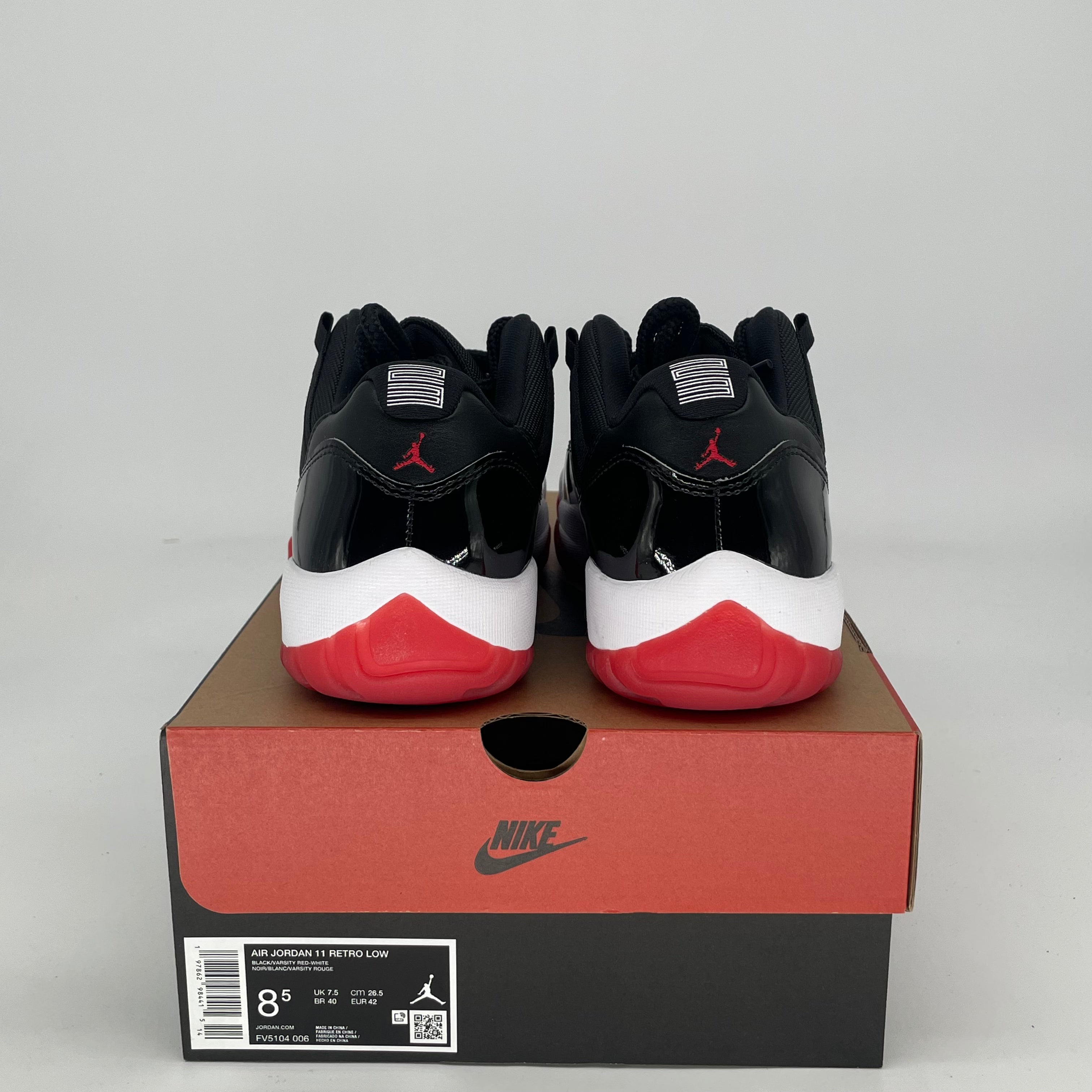 AIR JORDAN 11 LOW BRED FV5104-006 SIZE 8.5/10W