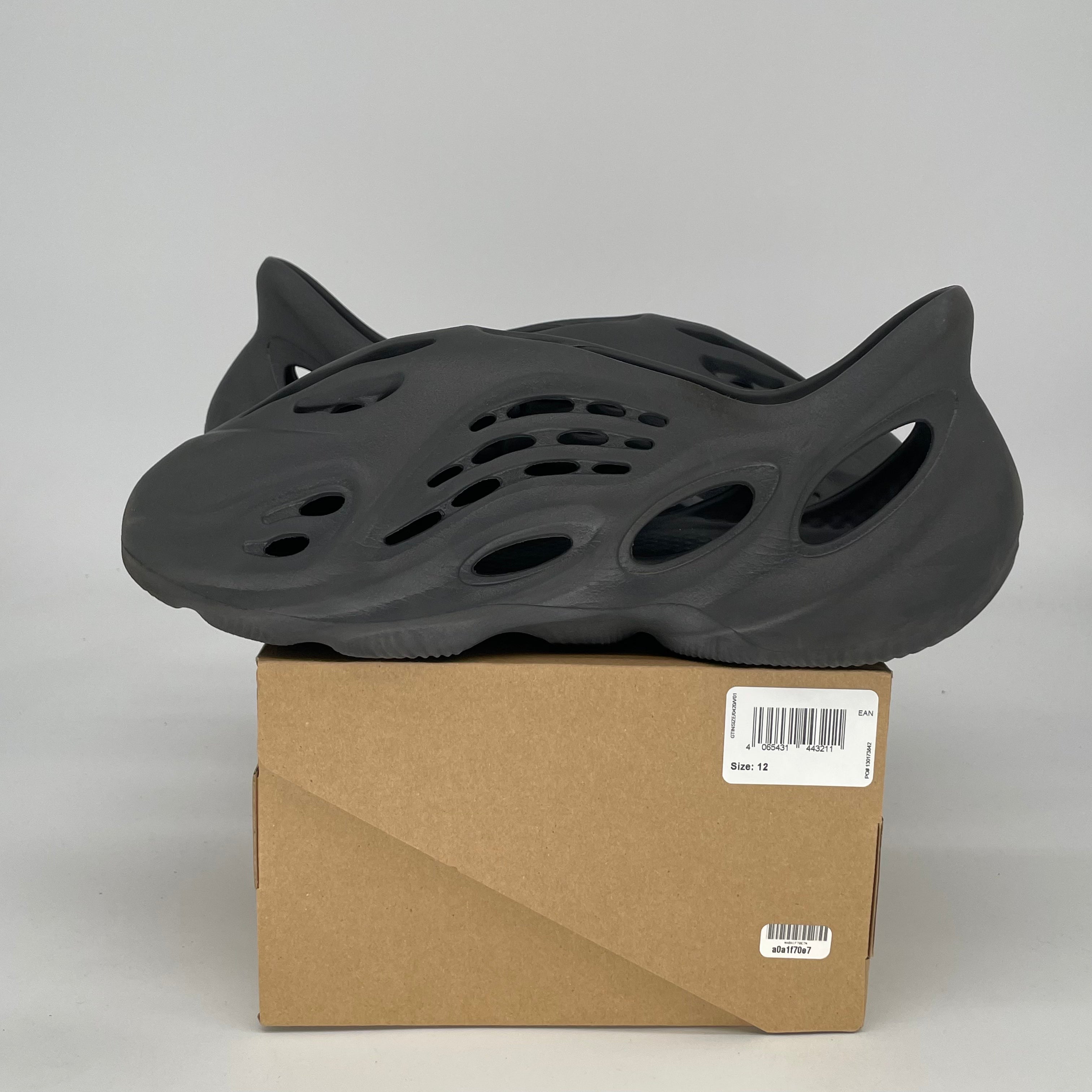 ADIDAS YEEZY FOAM RNR ONYX HP8739 SIZE 9/10.5W