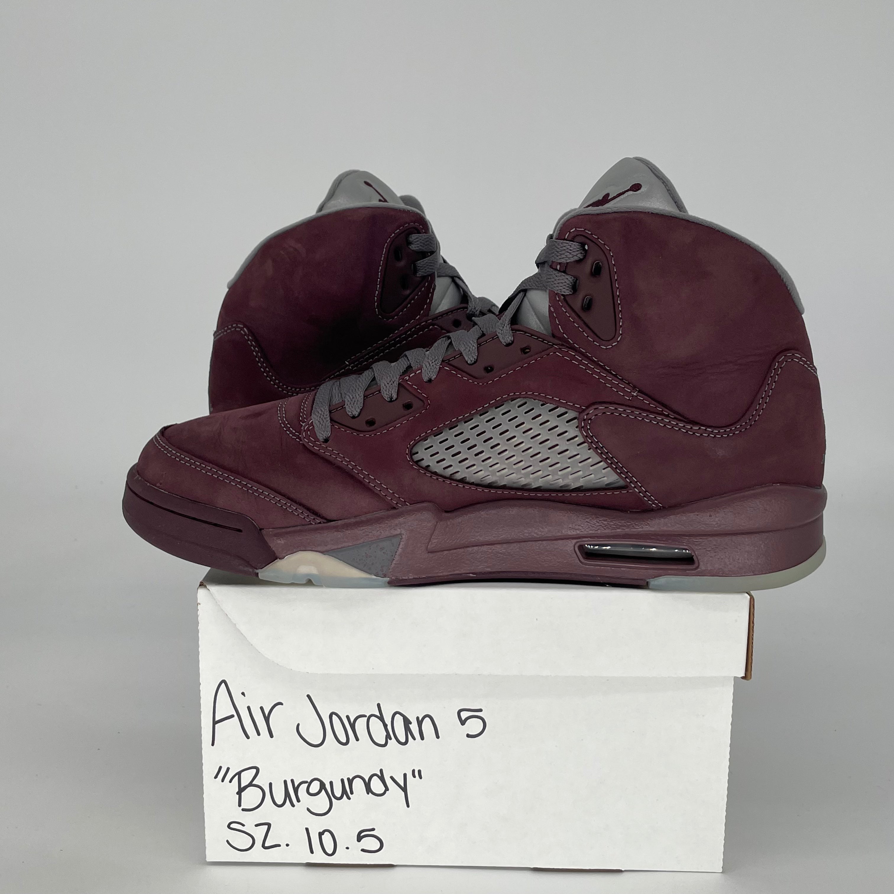 AIR JORDAN 5 BURGUNDY DZ4131-600 SIZE 10.5/12W