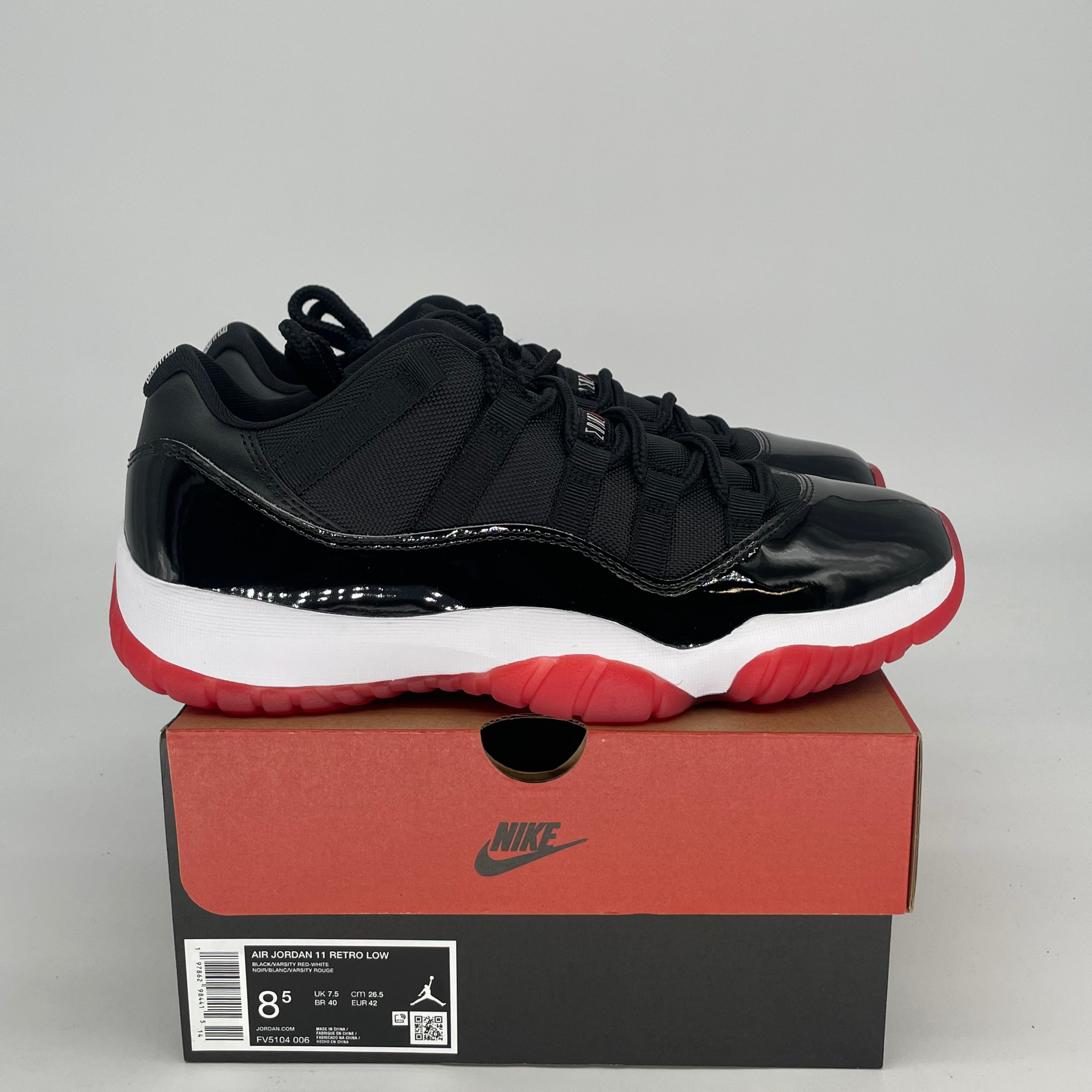 AIR JORDAN 11 LOW BRED FV5104-006 SIZE 8.5/10W