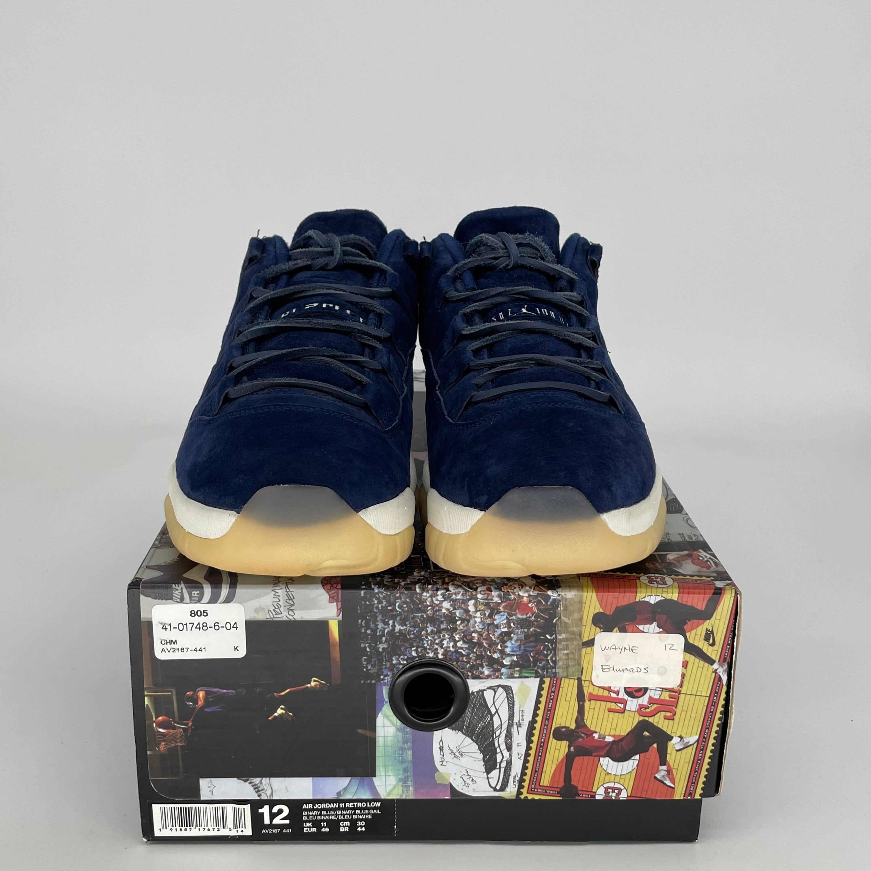 AIR JORDAN 11 LOW DEREK JETER R2SPECT SIZE 12 AV2187-441