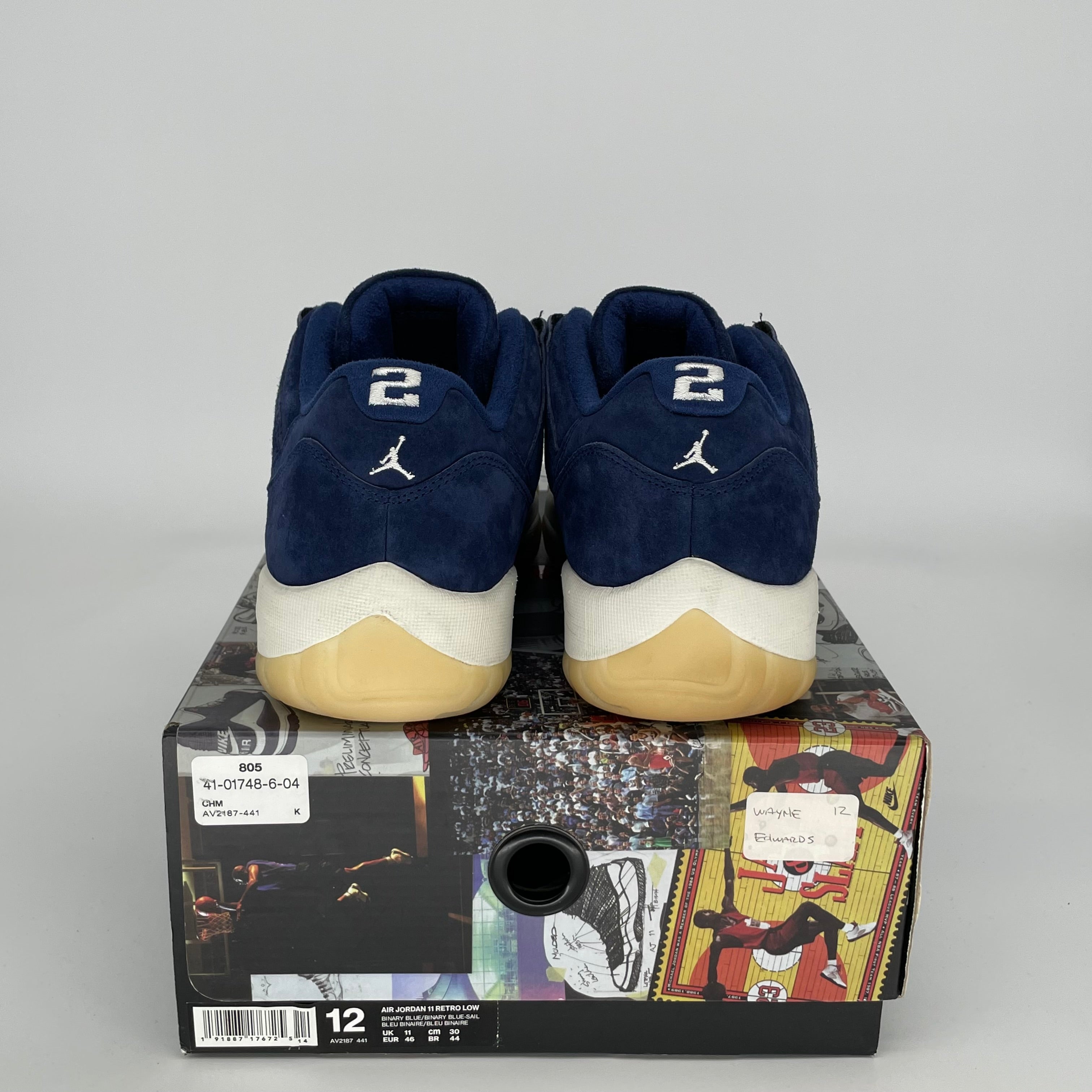 AIR JORDAN 11 LOW DEREK JETER R2SPECT SIZE 12 AV2187-441