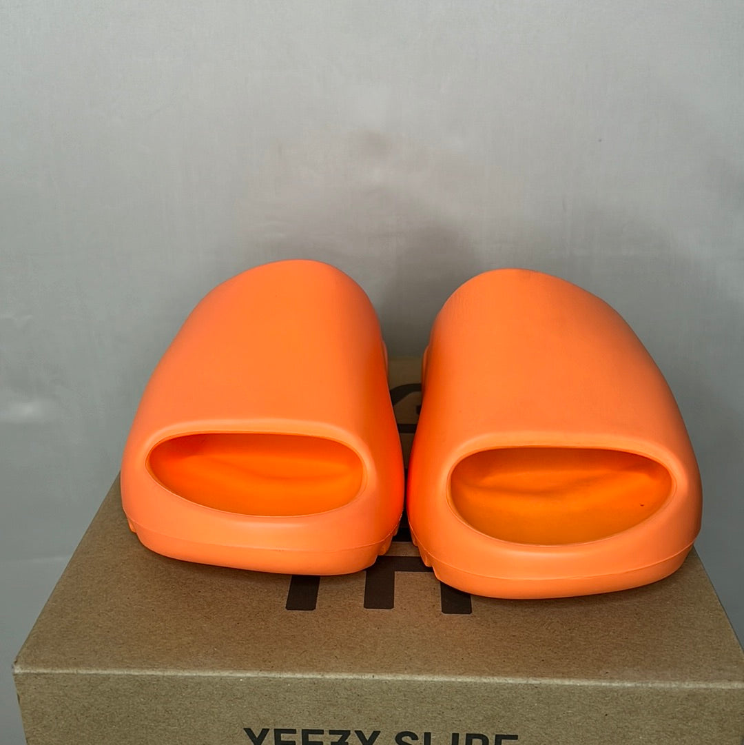 Adidas Yeezy Slide “Enflame” SIZE 4 GZ0953
