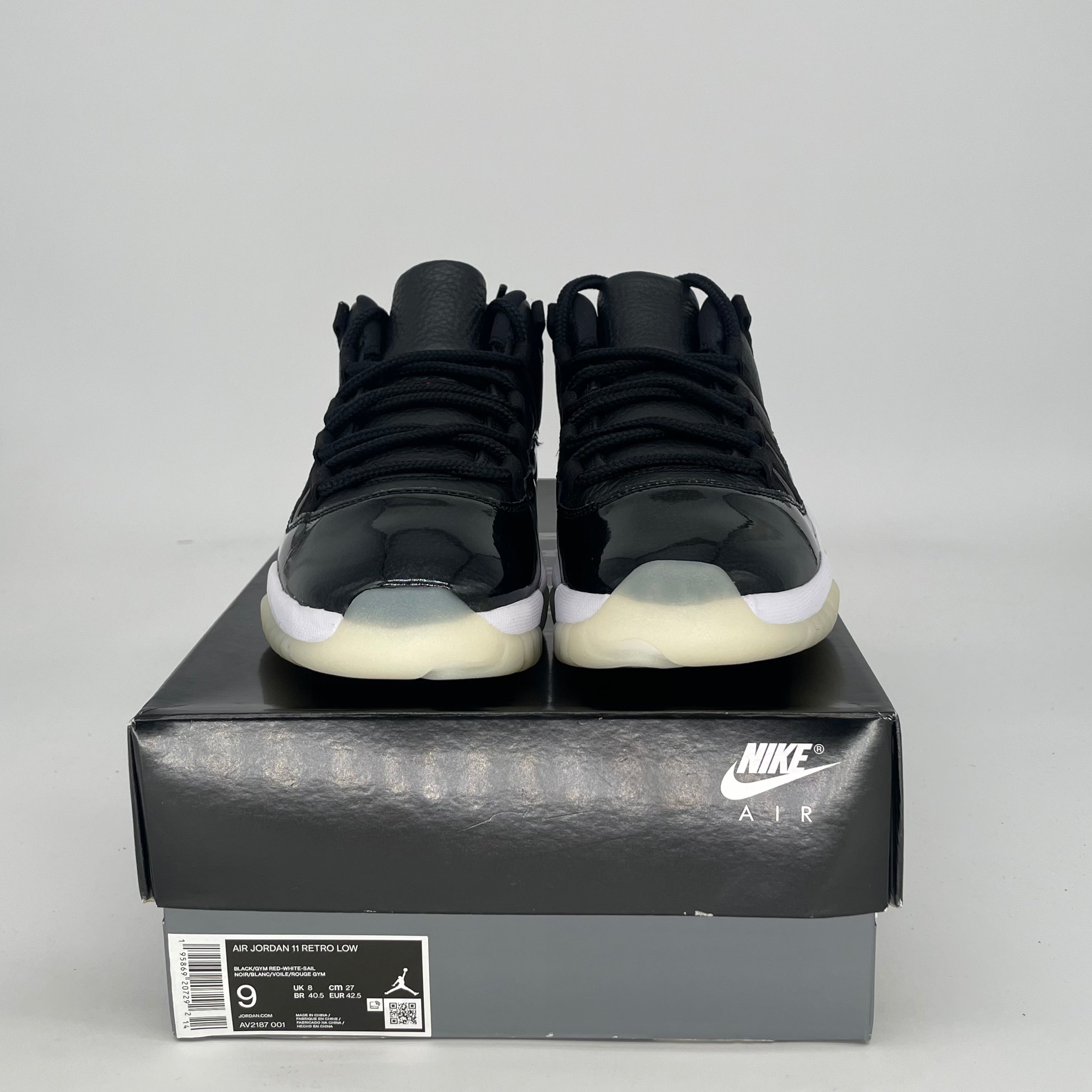 AIR JORDAN 11 LOW 72-10 AV2187-001 SIZE 9/10.5W