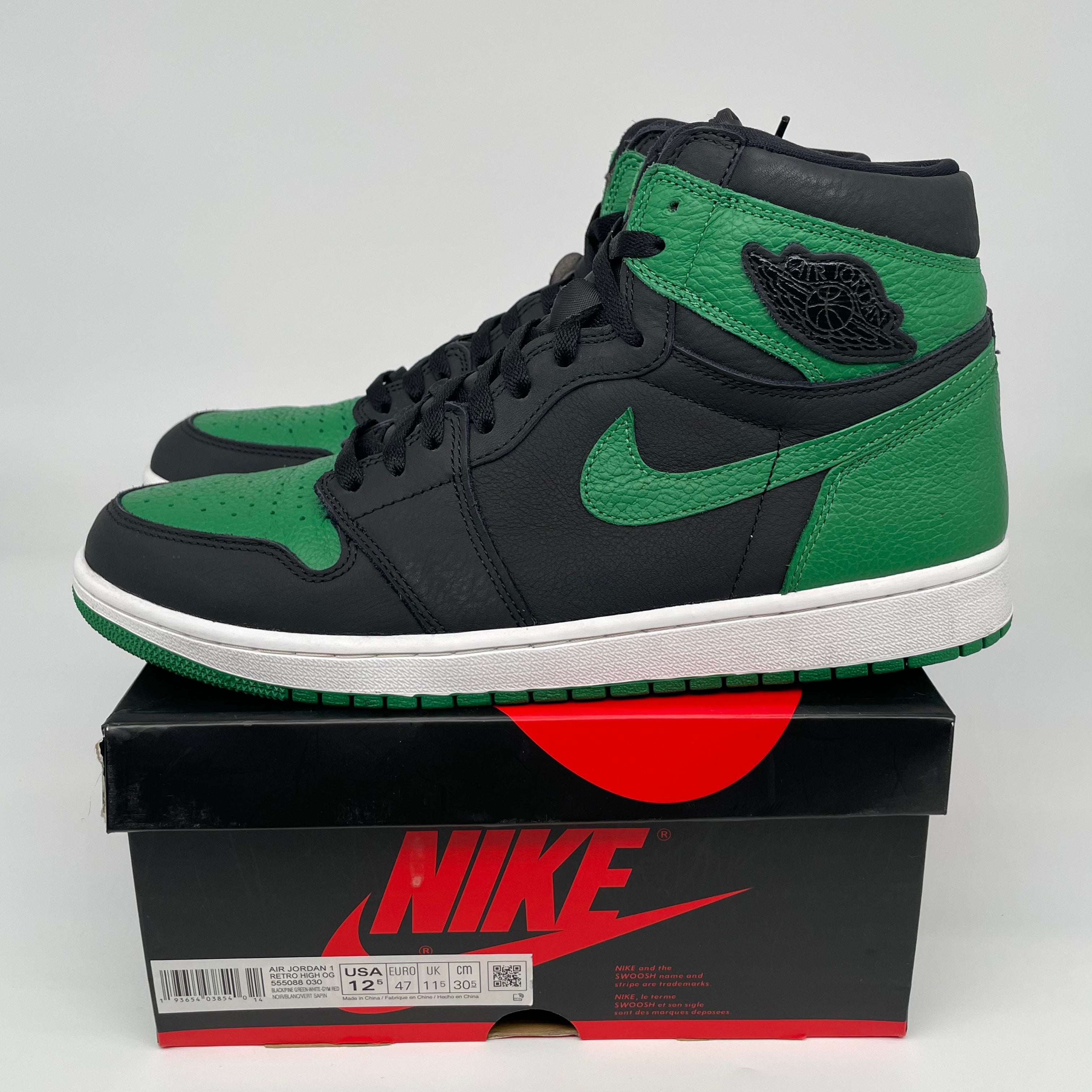 AIR JORDAN 1 PINE GREEN 2.0 SIZE 12.5 555088-030