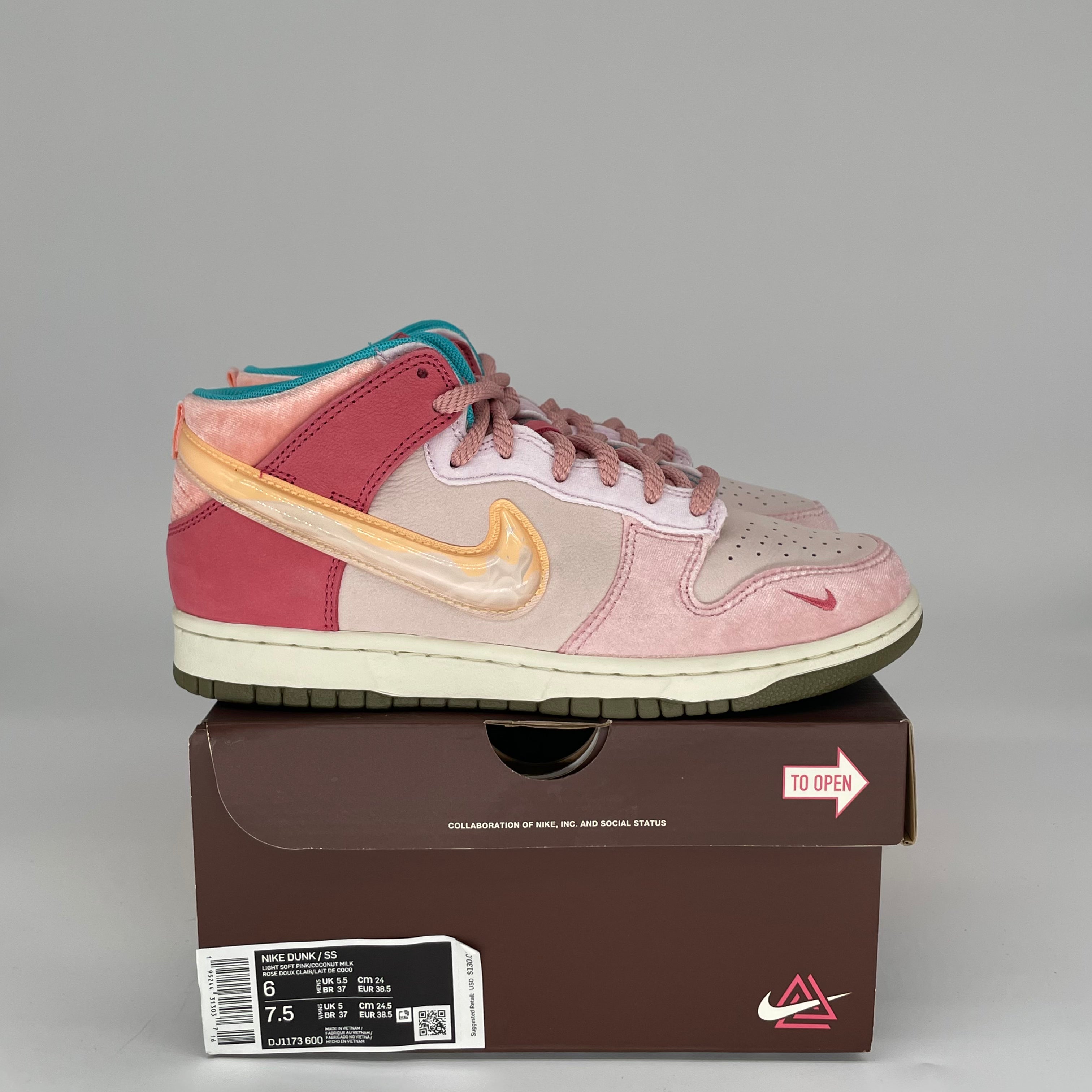 NIKE DUNK MID SS STRAWBERRY MILK SIZE 6 DJ1173-600