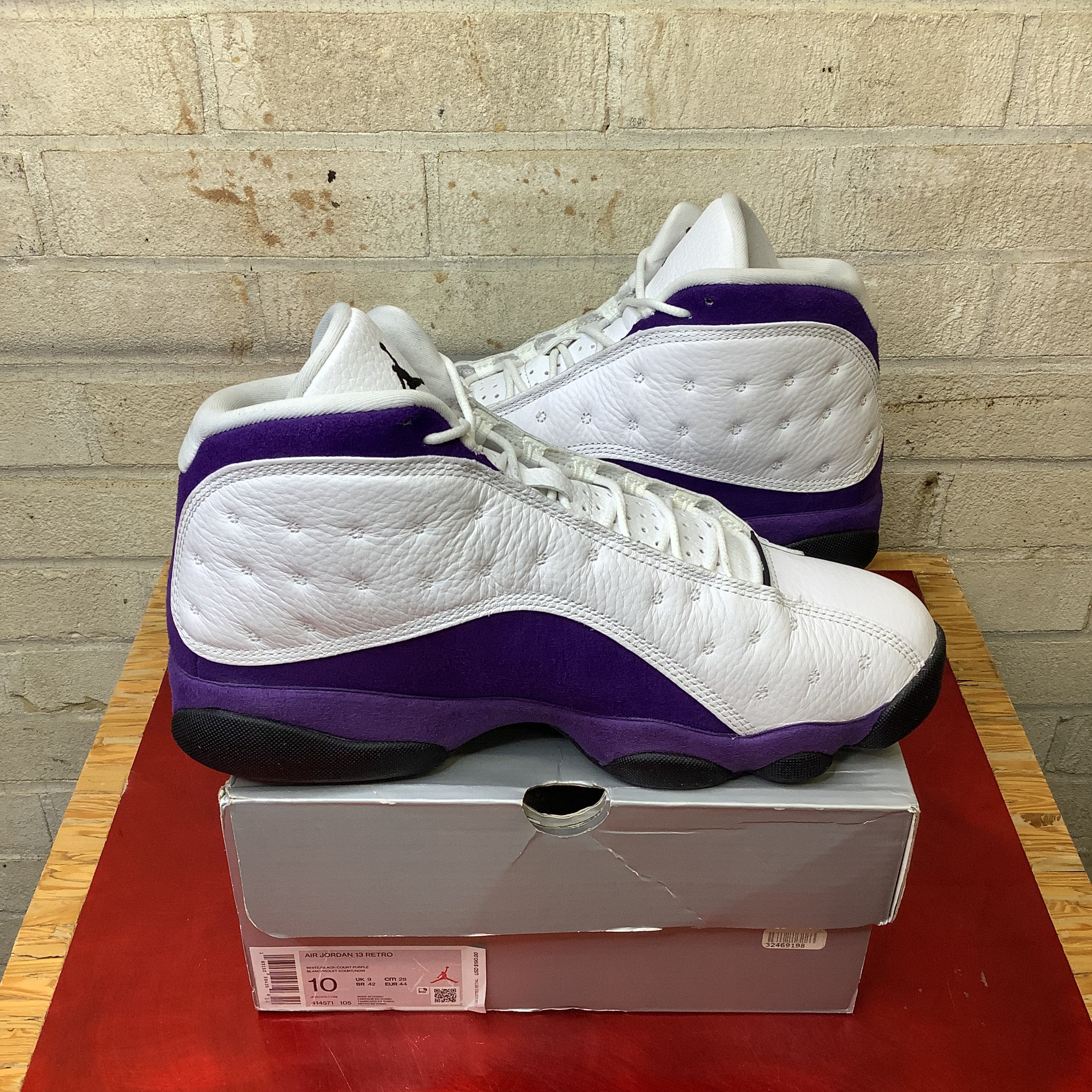 AIR JORDAN 13 LAKERS SIZE 10 414571-105