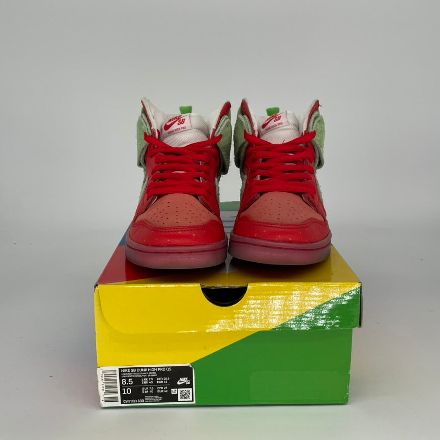 NIKE SB DUNK HIGH STRAWBERRY COUGH SIZE 8.5/10W CW7093-600