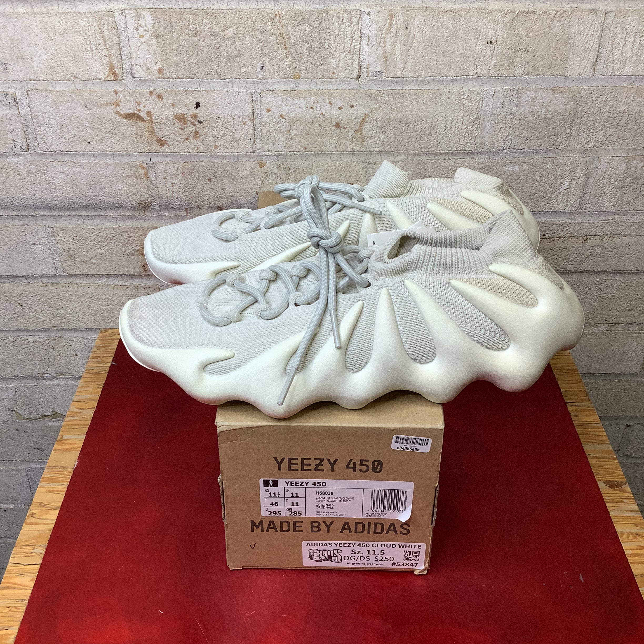 ADIDAS YEEZY 450 CLOUD WHITE SIZE 11.5 H68038