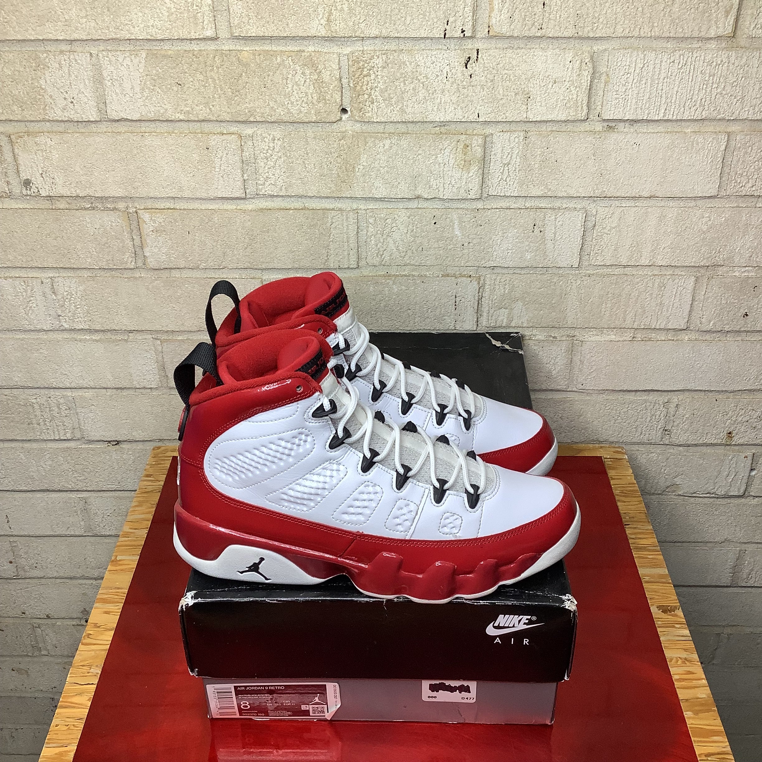 AIR JORDAN 9 GYM RED SIZE 8 302370-160