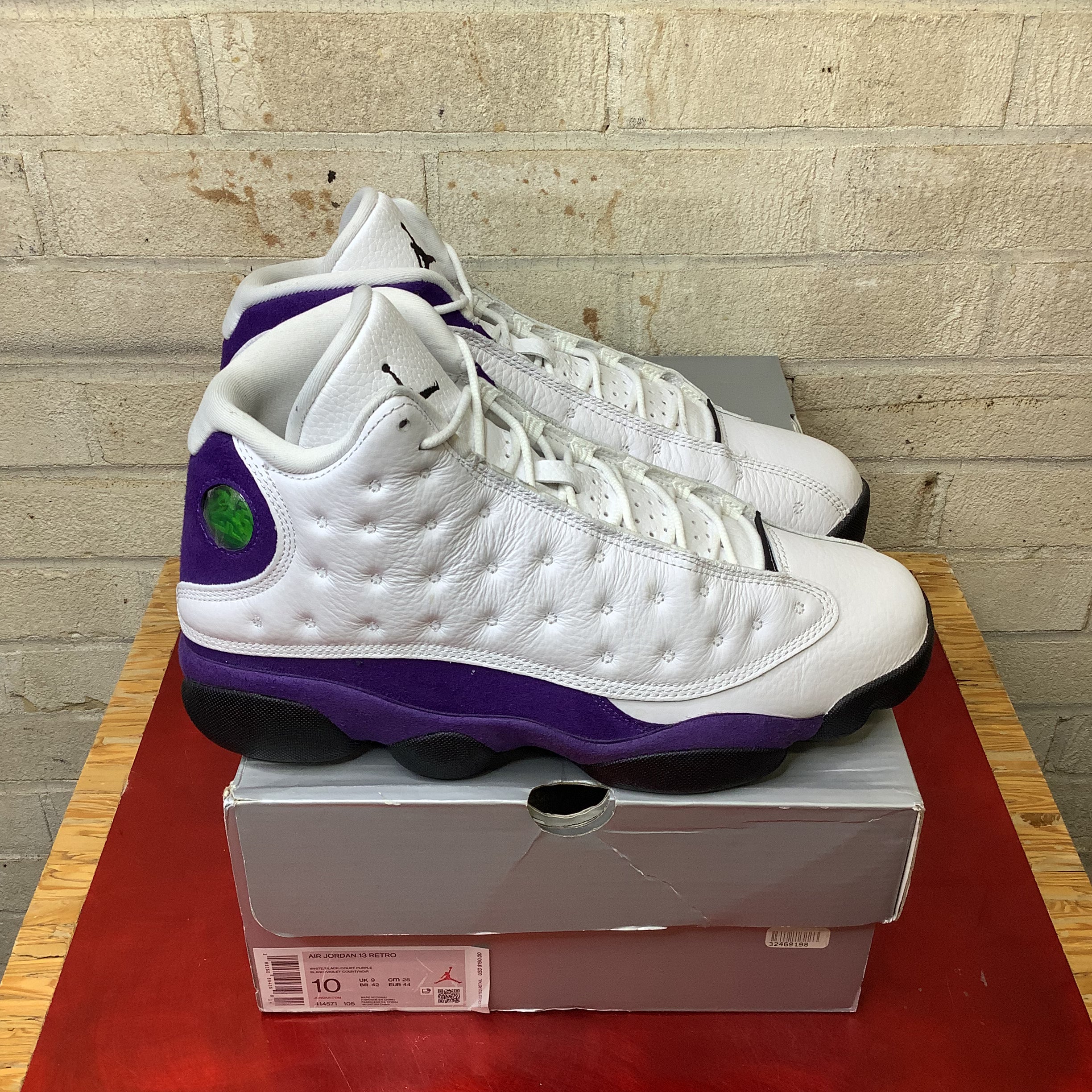 AIR JORDAN 13 LAKERS SIZE 10 414571-105