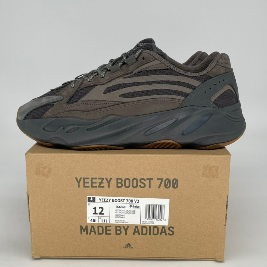ADIDAS YEEZY 700 V2 GEODE EG6860 SIZE 12/13.5W