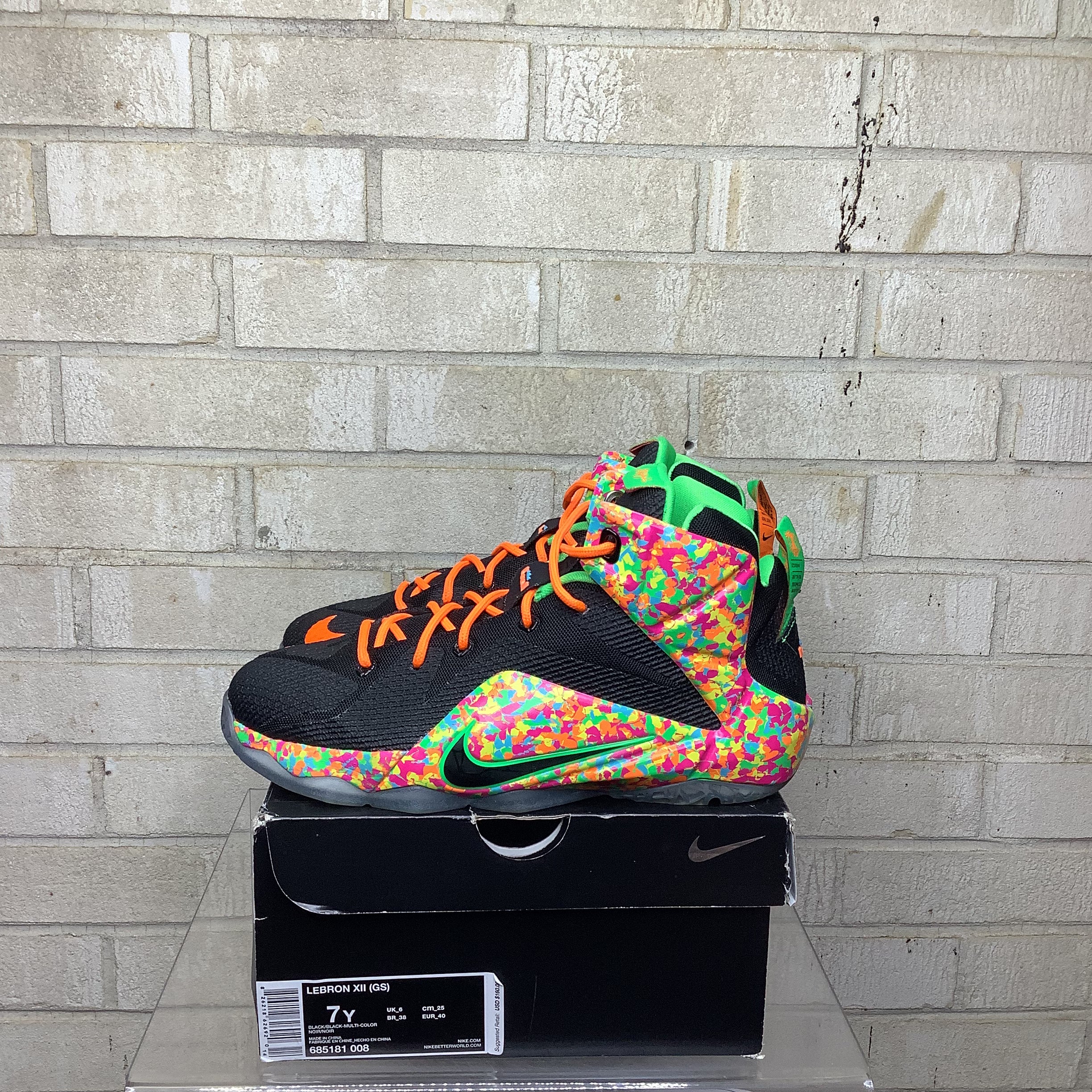 NIKE LEBRON 12 FRUITY PEBBLES SIZE 7Y 685181-008