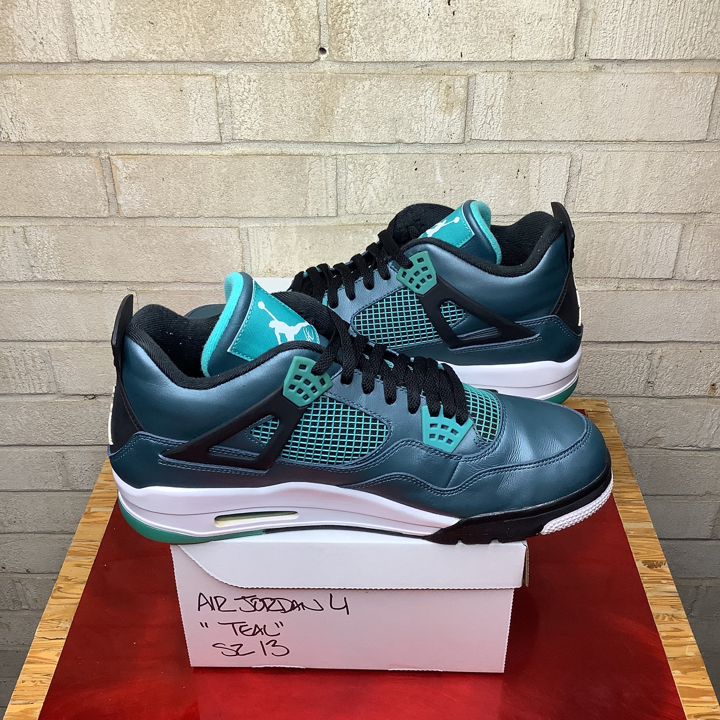 AIR JORDAN 4 TEAL SIZE 13 705331-330