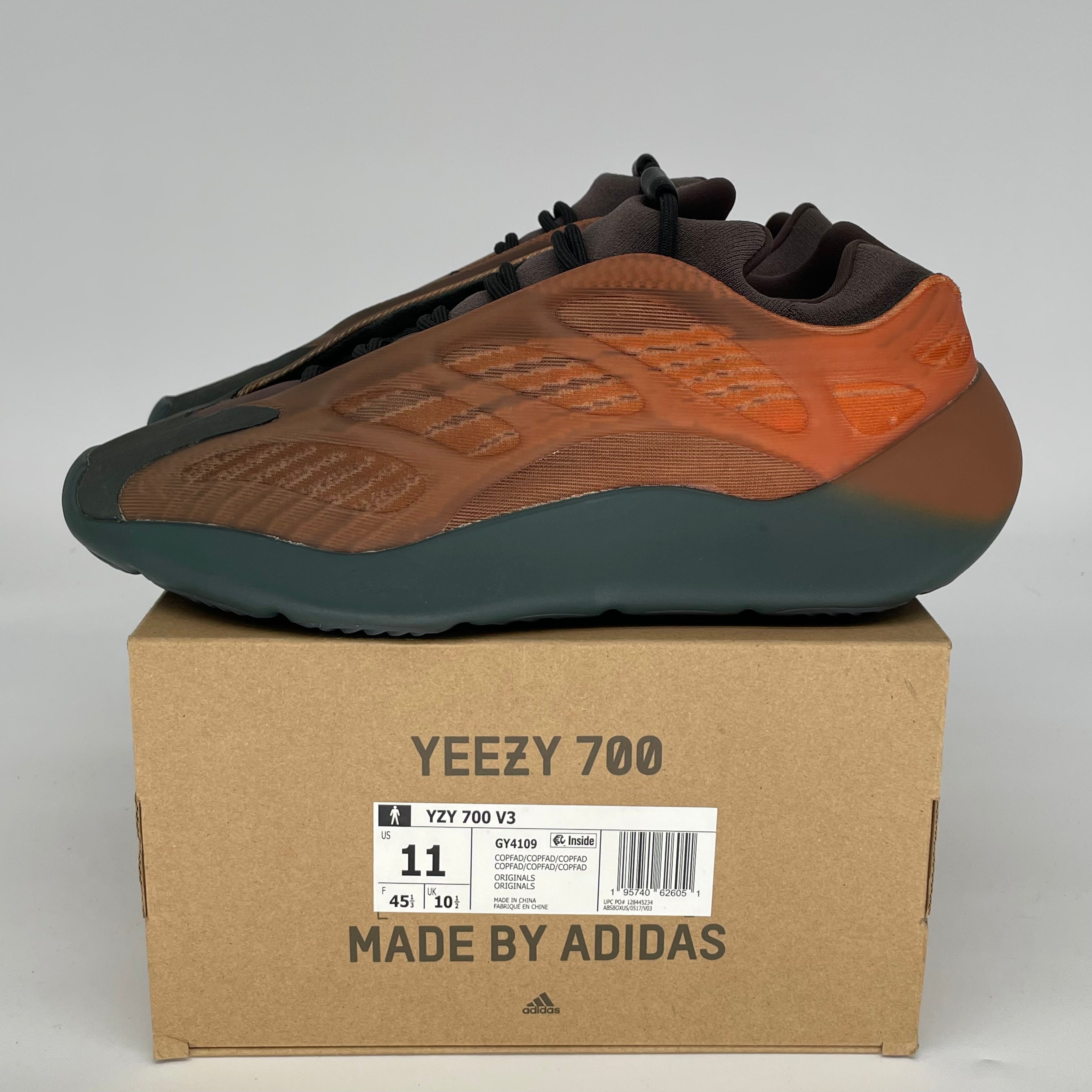 ADIDAS YEEZY 700 V3 COPPER FADE SIZE 11 GY4109