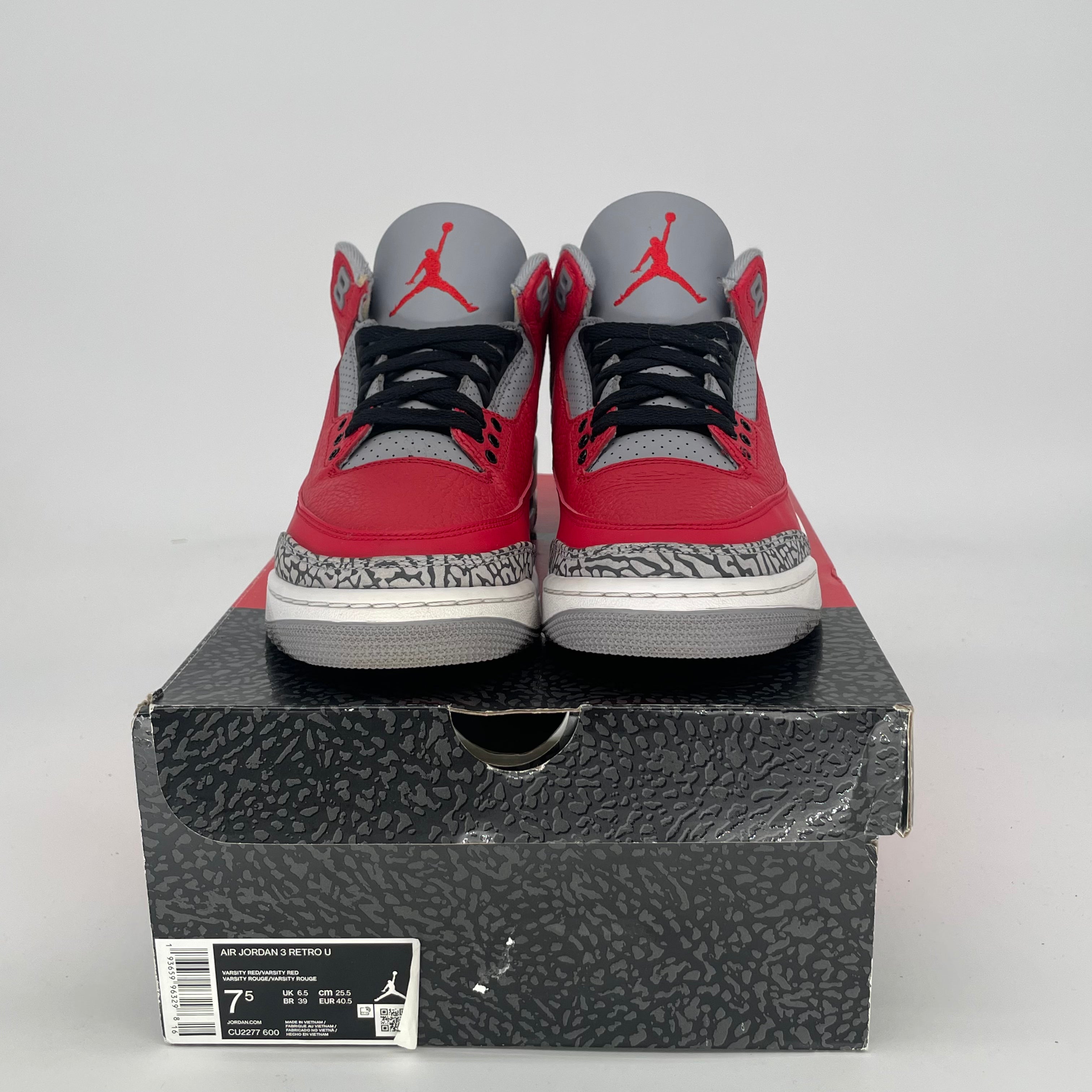 AIR JORDAN 3 UNITE CHI CU2277-600 SIZE 7.5/9W