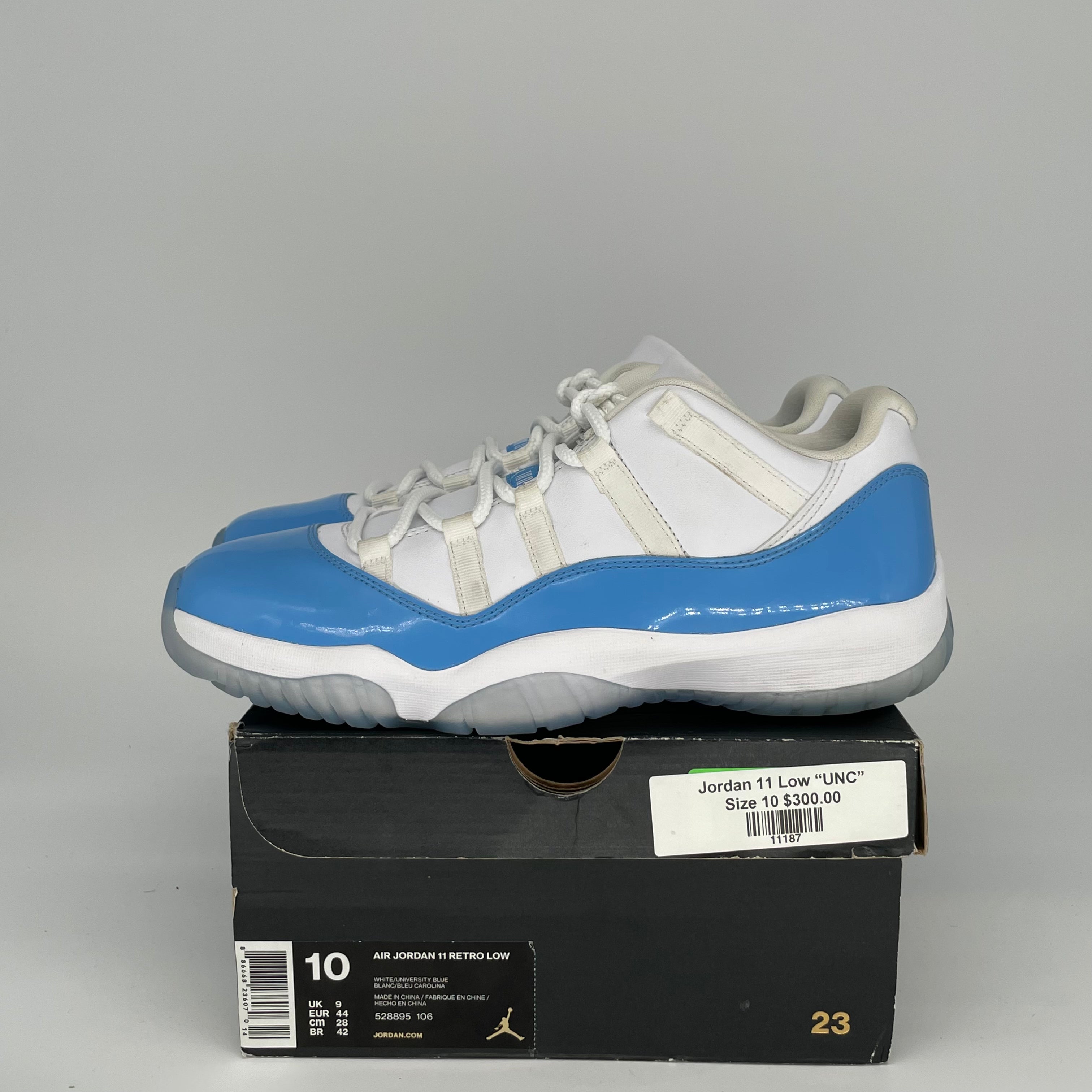 AIR JORDAN 11 LOW UNIVERSITY BLUE SIZE 10 528895-106