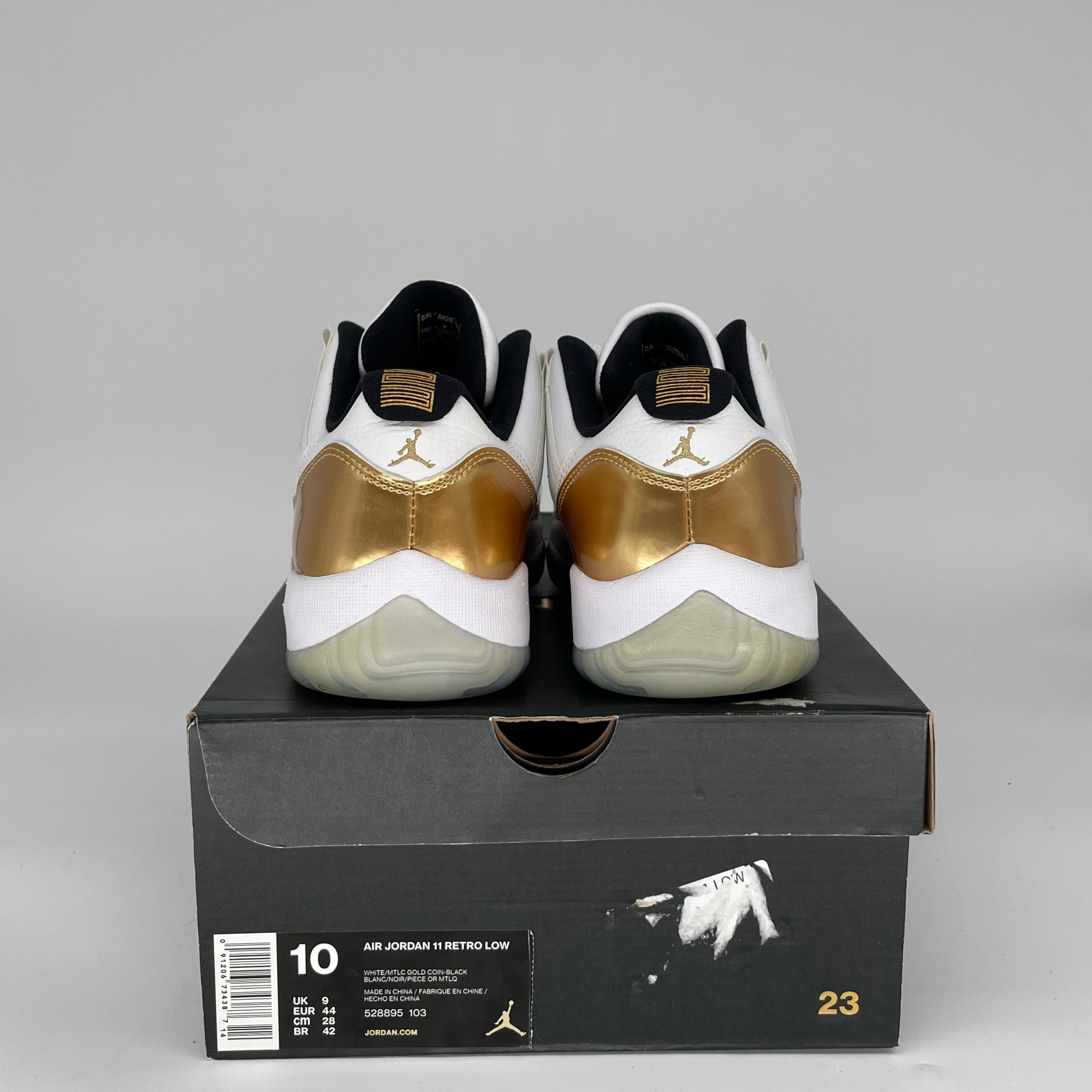 AIR JORDAN 11 LOW CLOSING CEREMONY SIZE 10 528895-103