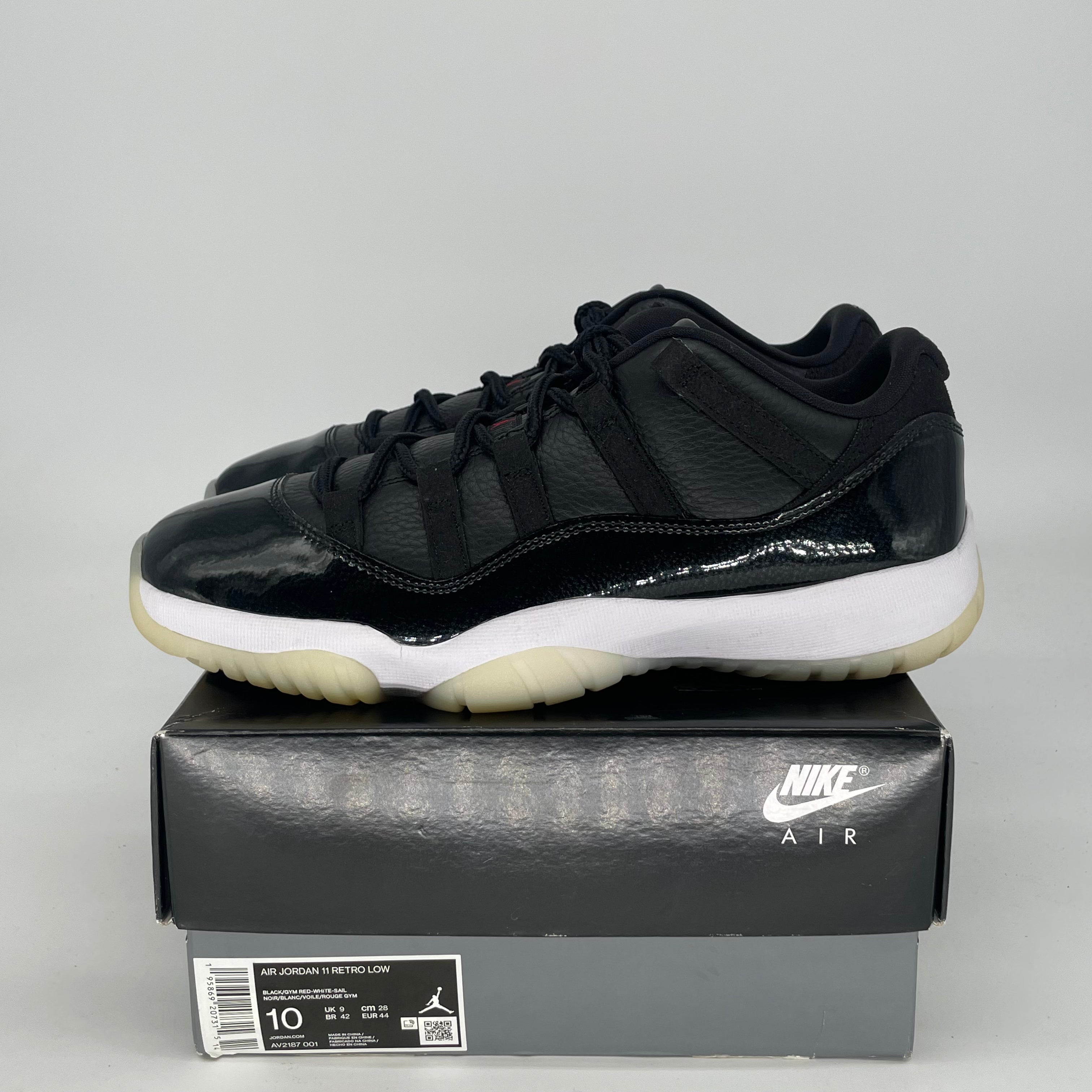 AIR JORDAN 11 LOW 72-10 AV2187-001 SIZE 10/11.5W