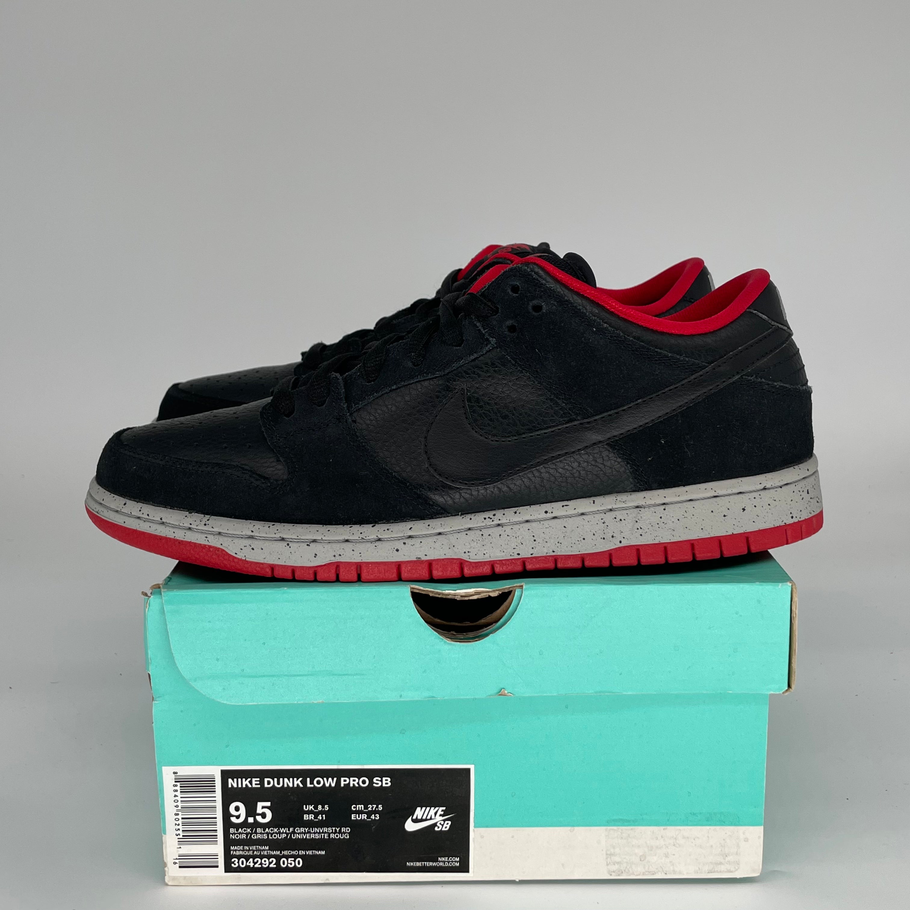 NIKE SB DUNK LOW BLACK CEMENT SIZE 9.5/11W 304292-050