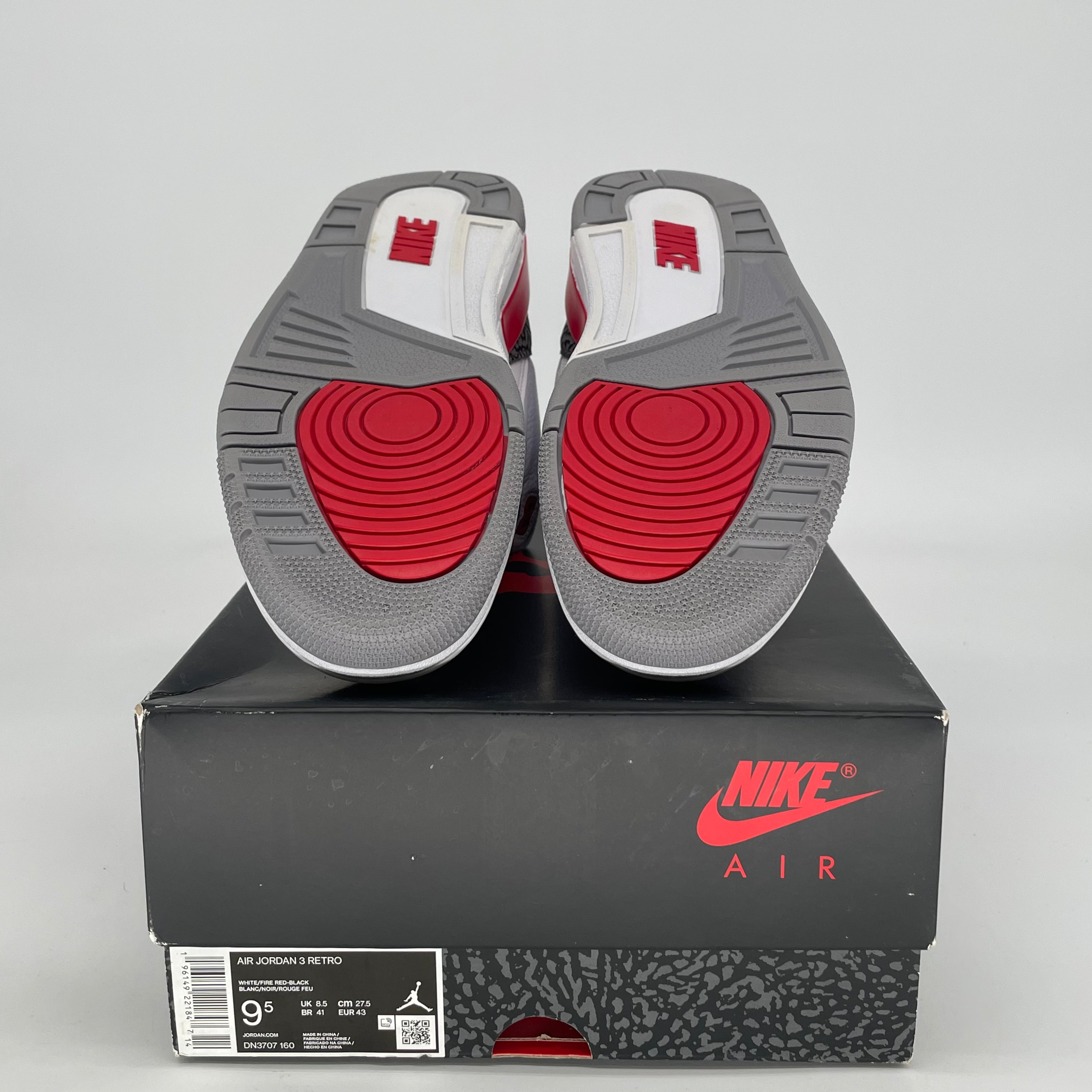 AIR JORDAN 3 FIRE RED DN3707-160 SIZE 9.5/11W