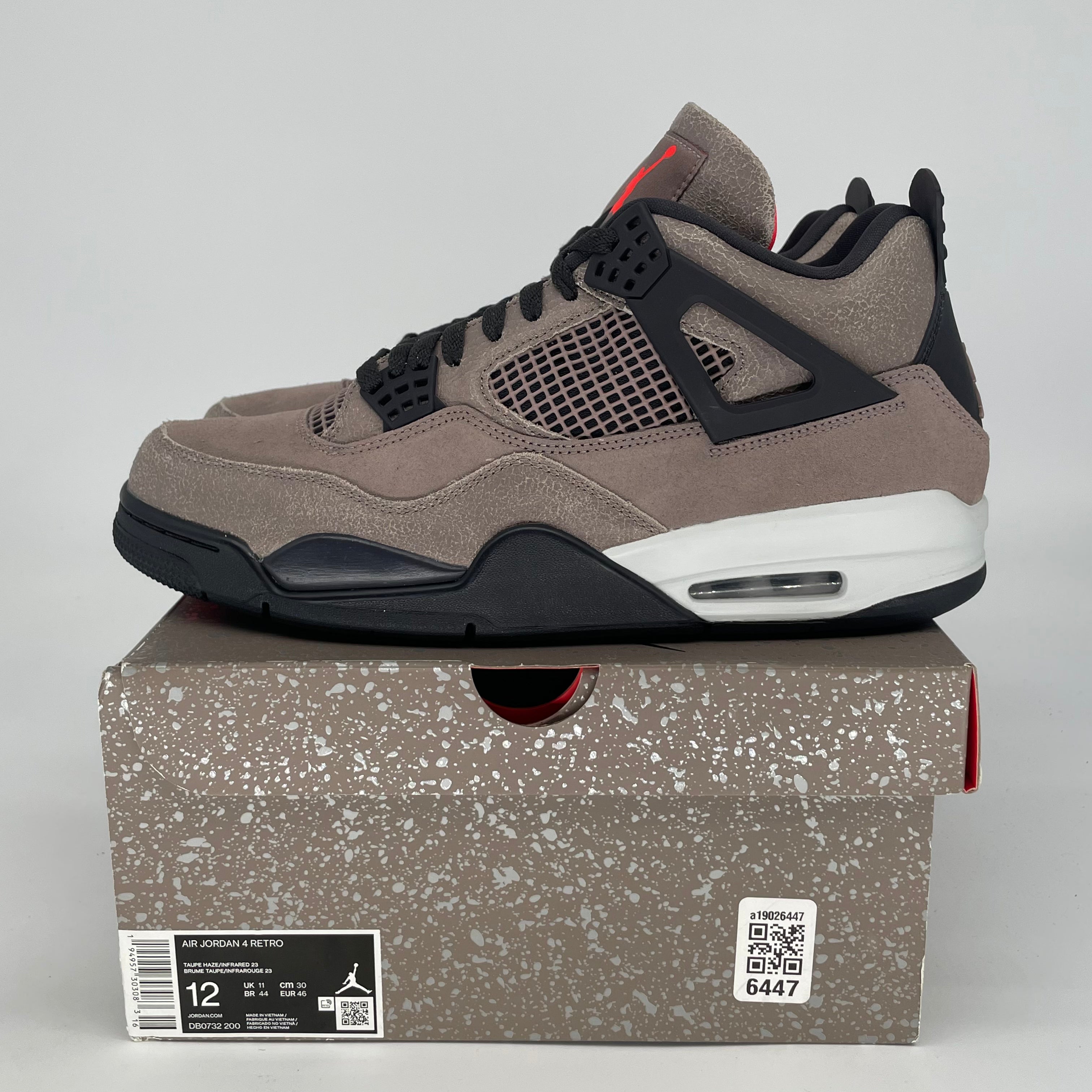 AIR JORDAN 4 TAUPE HAZE DB0732-200 SIZE 12/13.5W