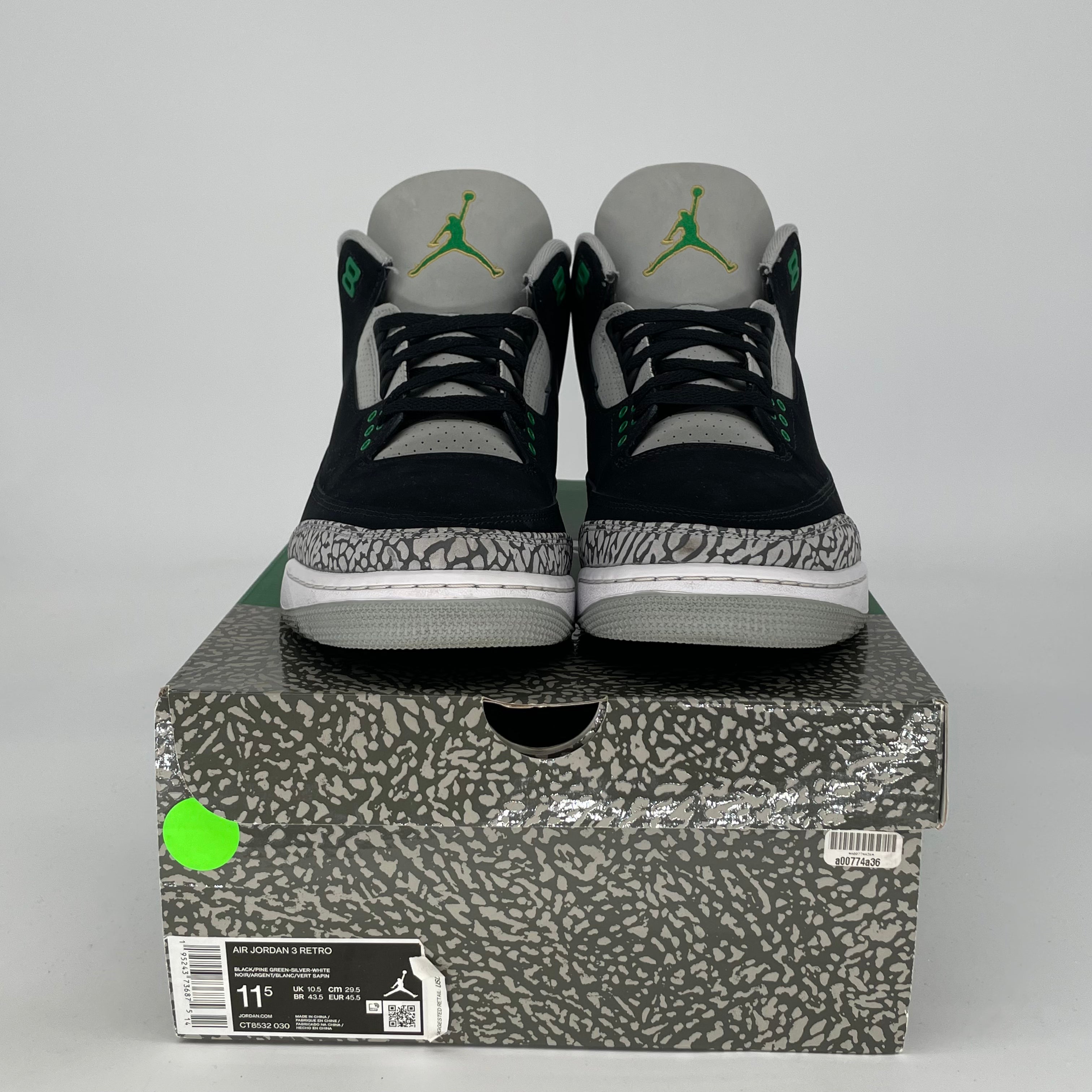 AIR JORDAN 3 PINE GREEN SIZE 11.5/13W CT8532-030