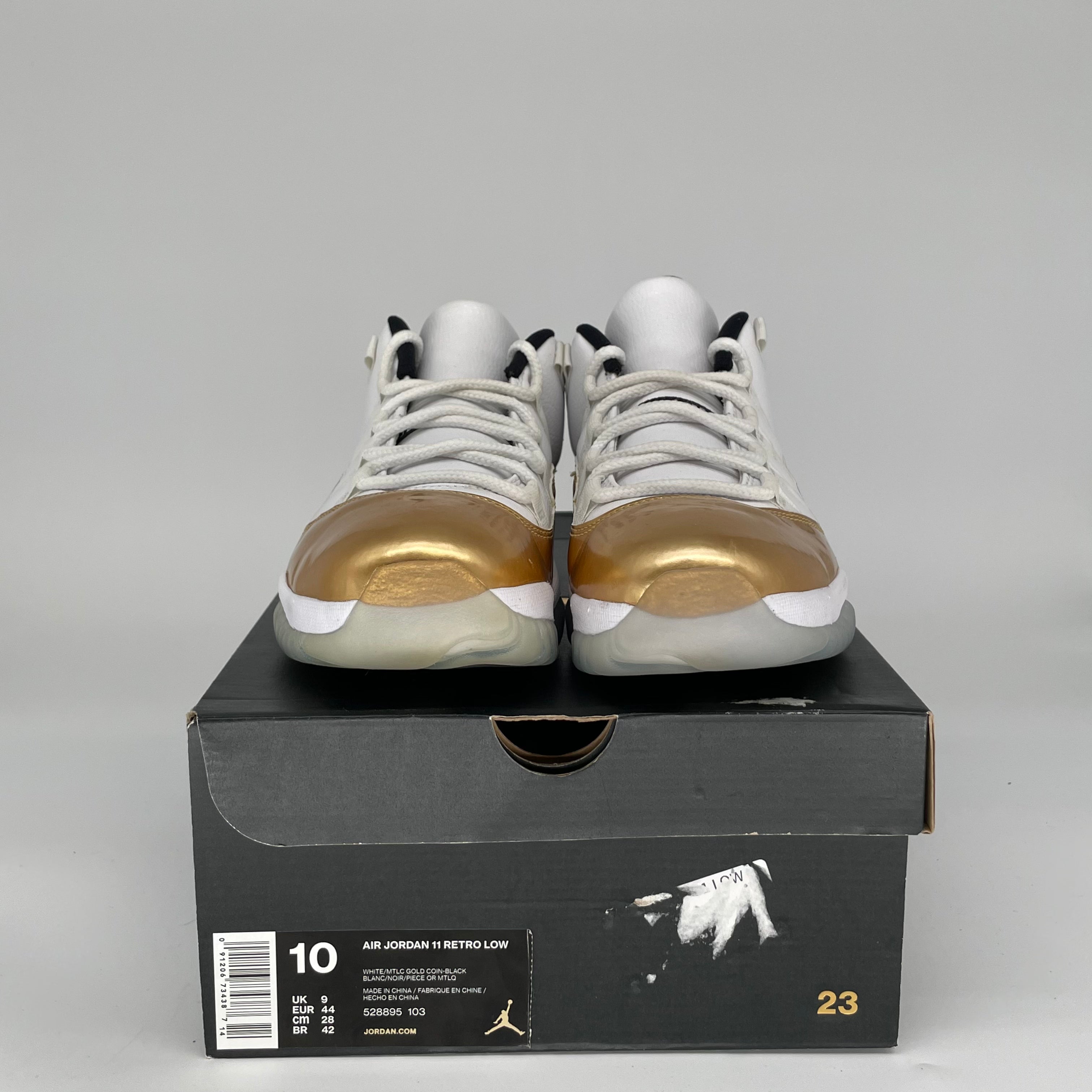 AIR JORDAN 11 LOW CLOSING CEREMONY SIZE 10 528895-103