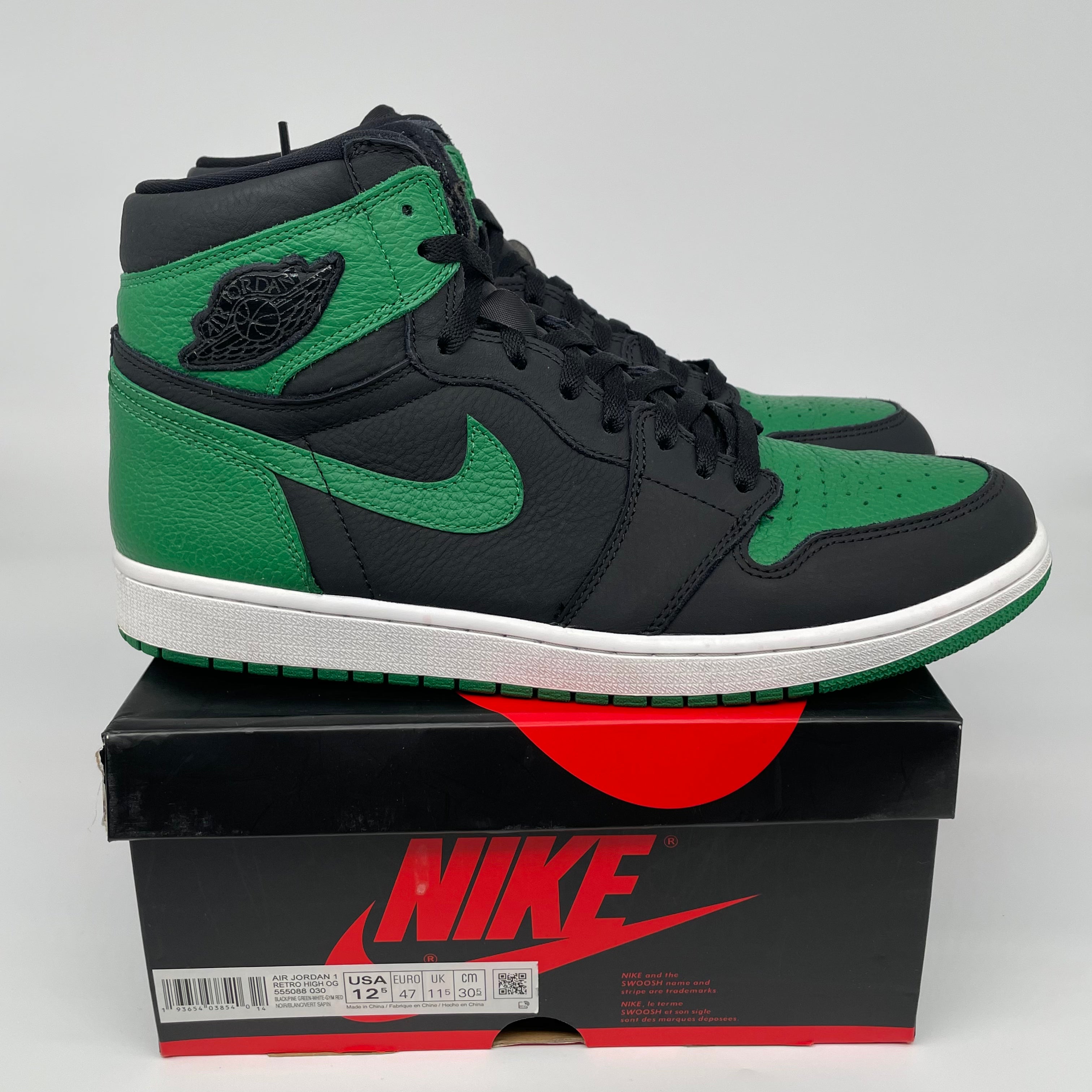 AIR JORDAN 1 PINE GREEN 2.0 SIZE 12.5 555088-030