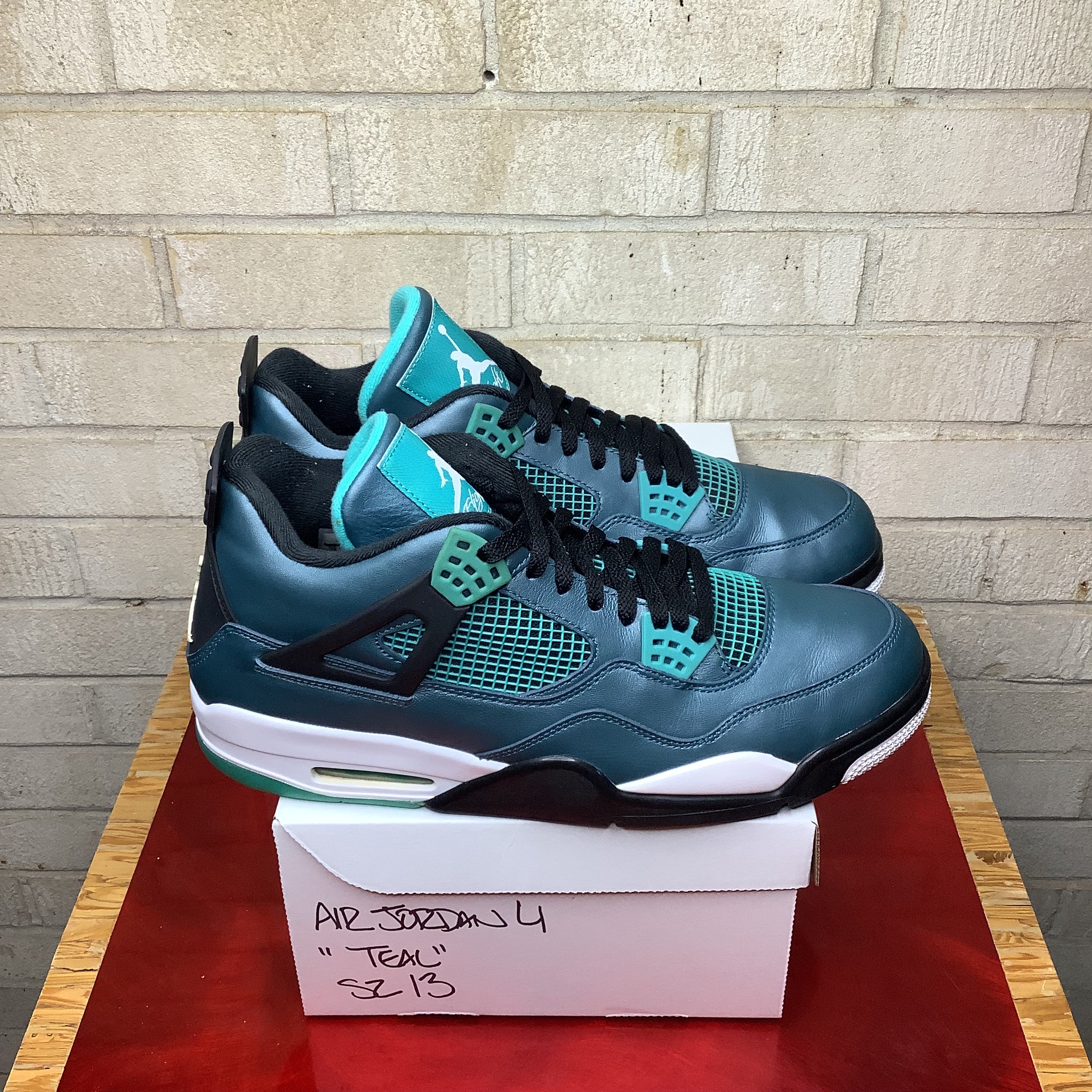 AIR JORDAN 4 TEAL SIZE 13 705331-330