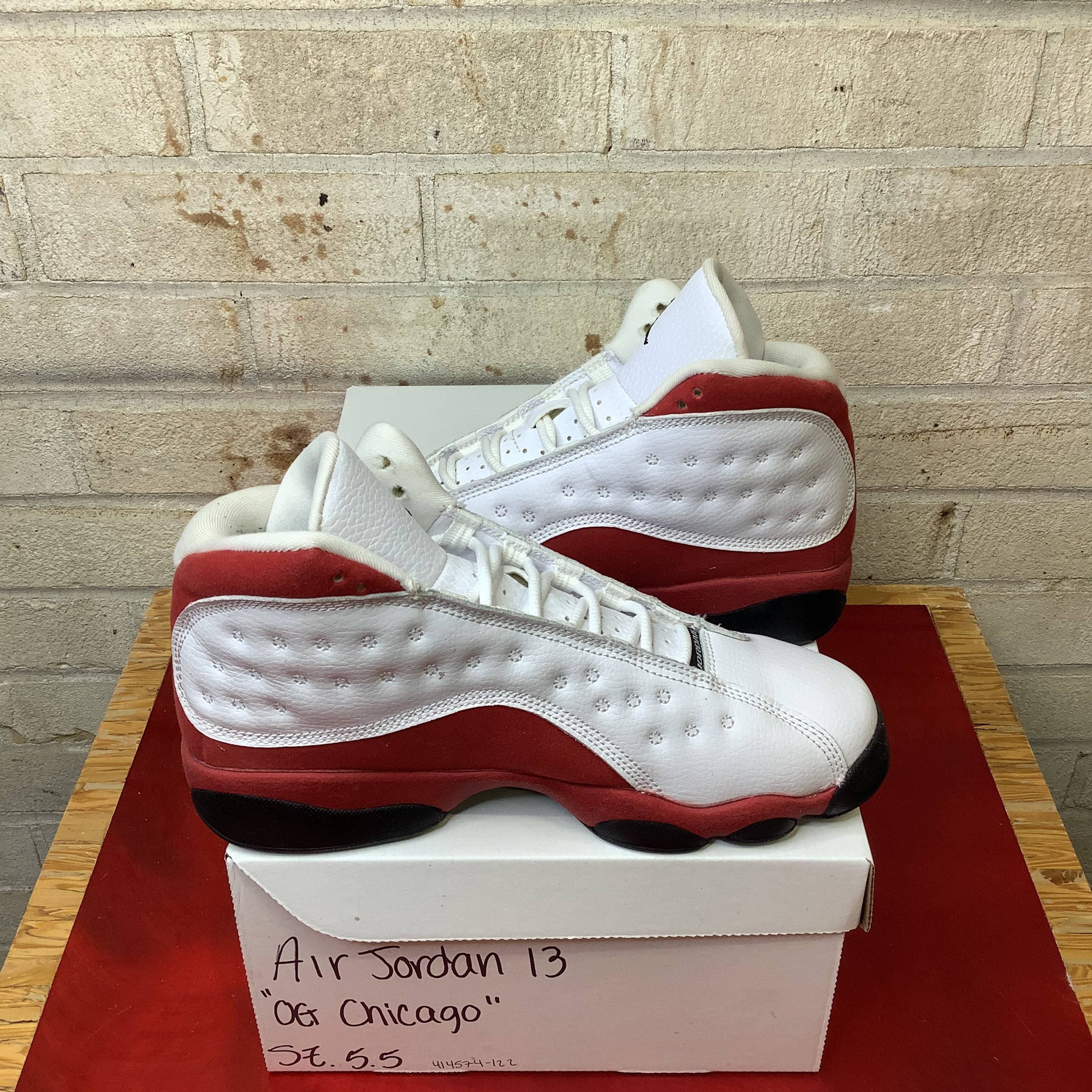 AIR JORDAN 13 CHICAGO SIZE 5.5Y 414574-122