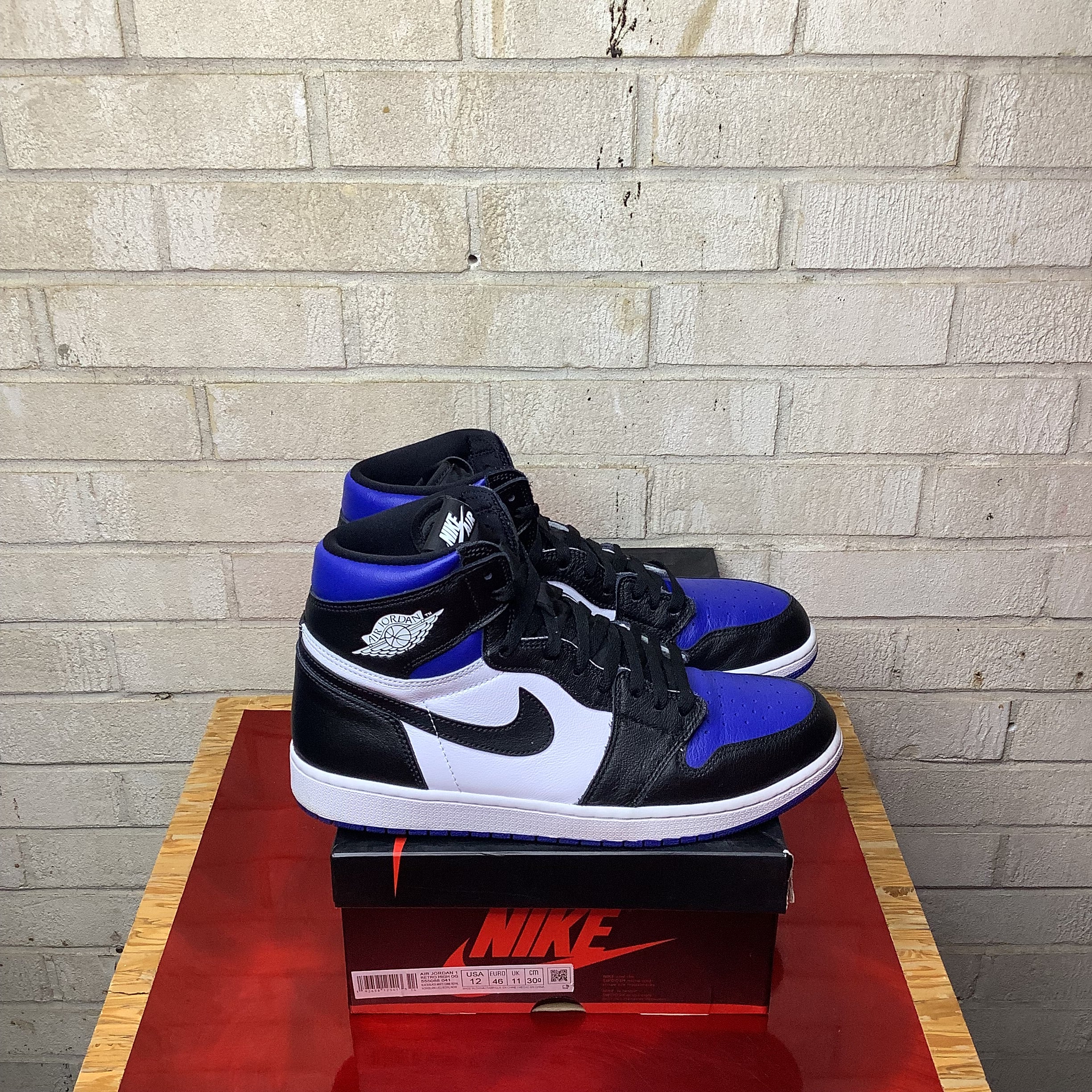 AIR JORDAN 1 ROYAL TOE SIZE 12 555088-041