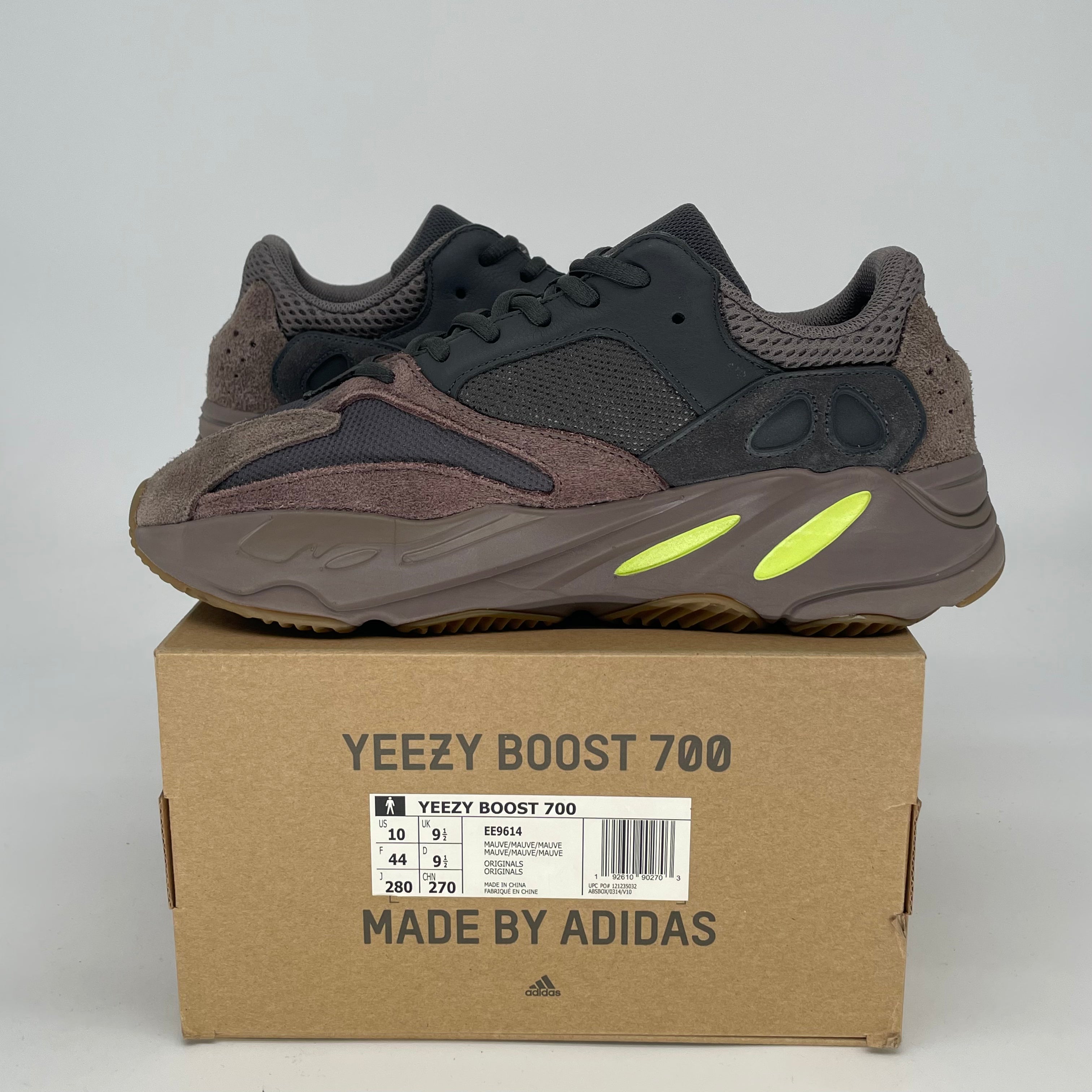 ADIDAS YEEZY 700 MAUVE EE9614 SIZE 10/11.5W