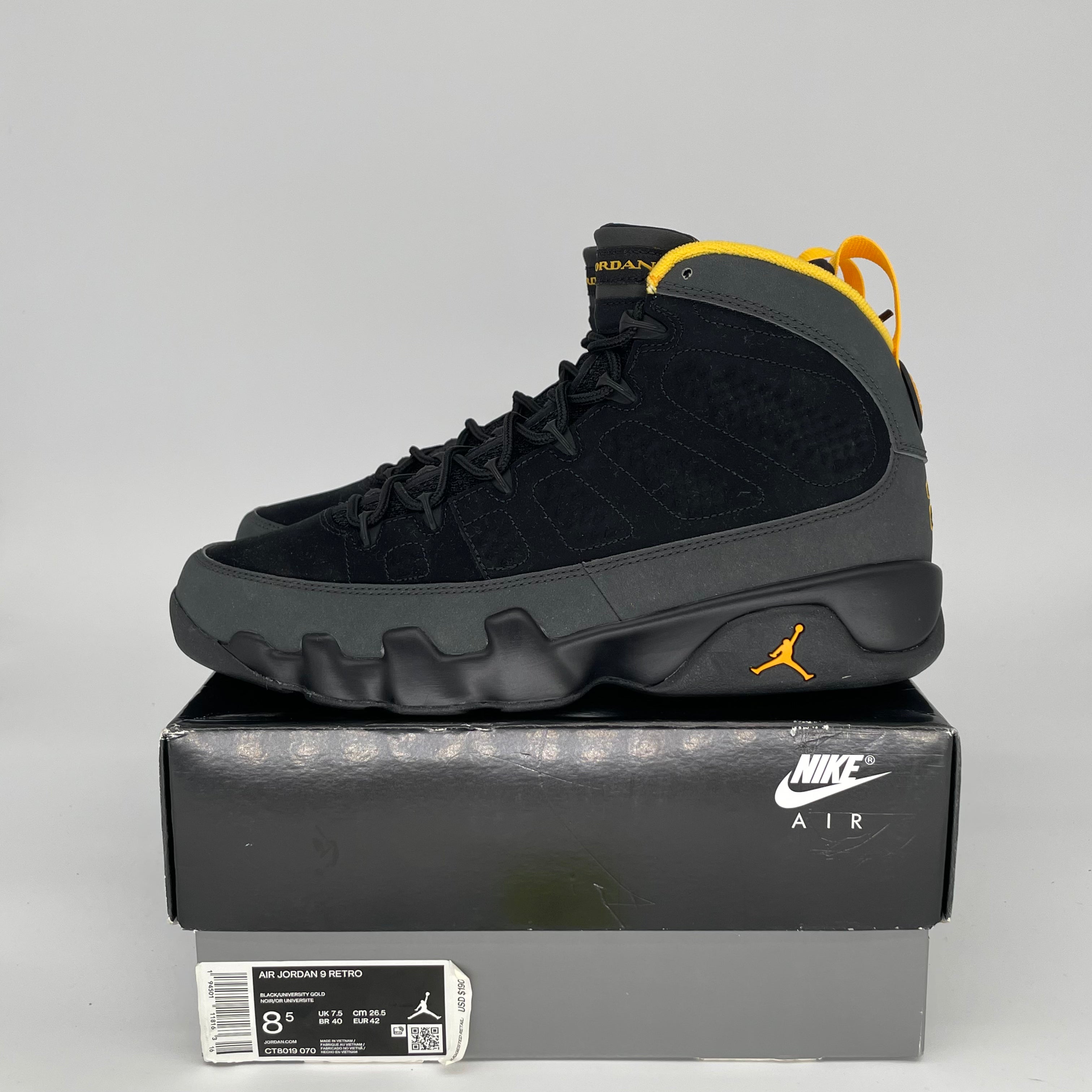 AIR JORDAN 9 UNIVERSITY GOLD SIZE 8.5 CT8019-070